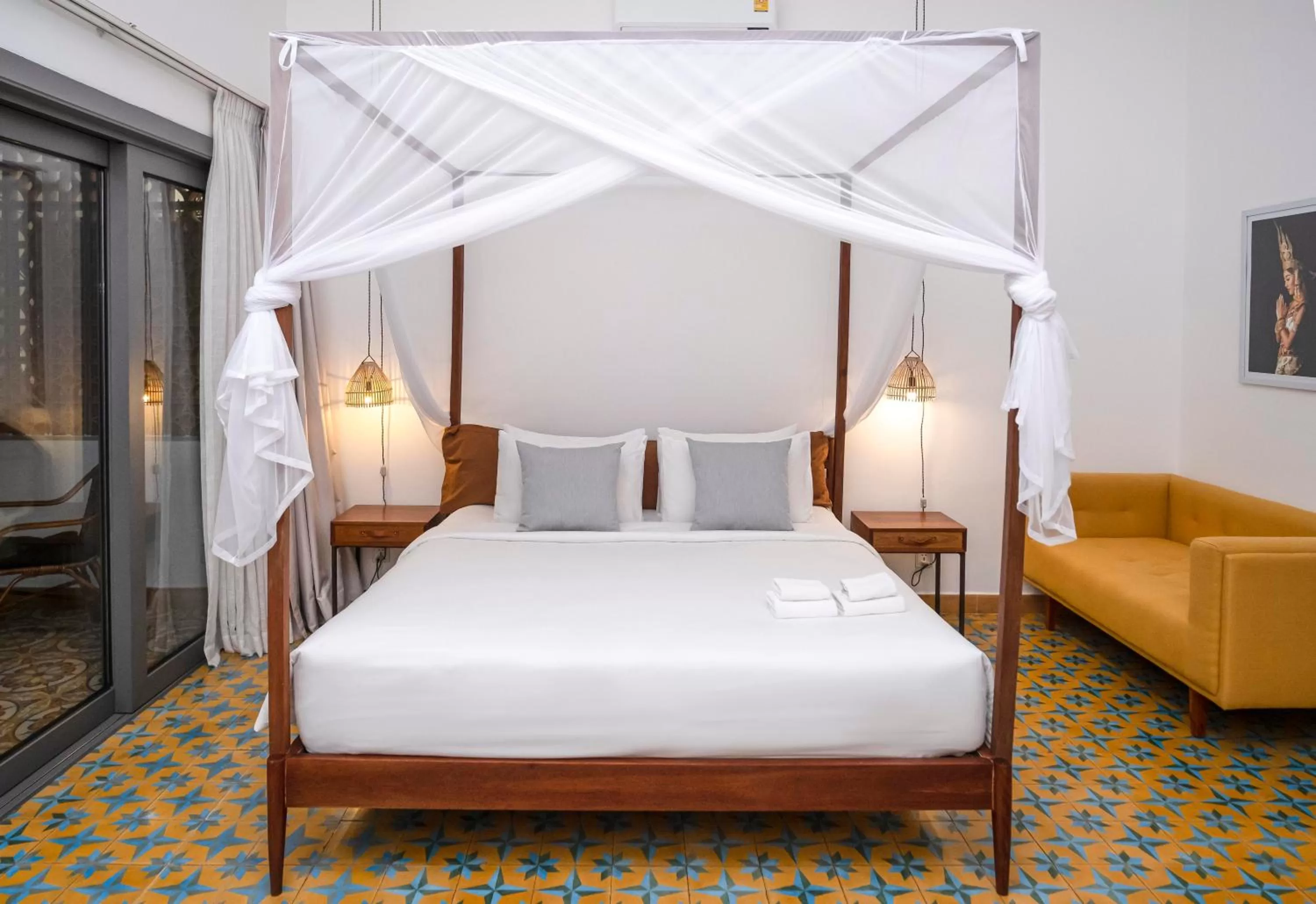 Bed in Jungle Addition