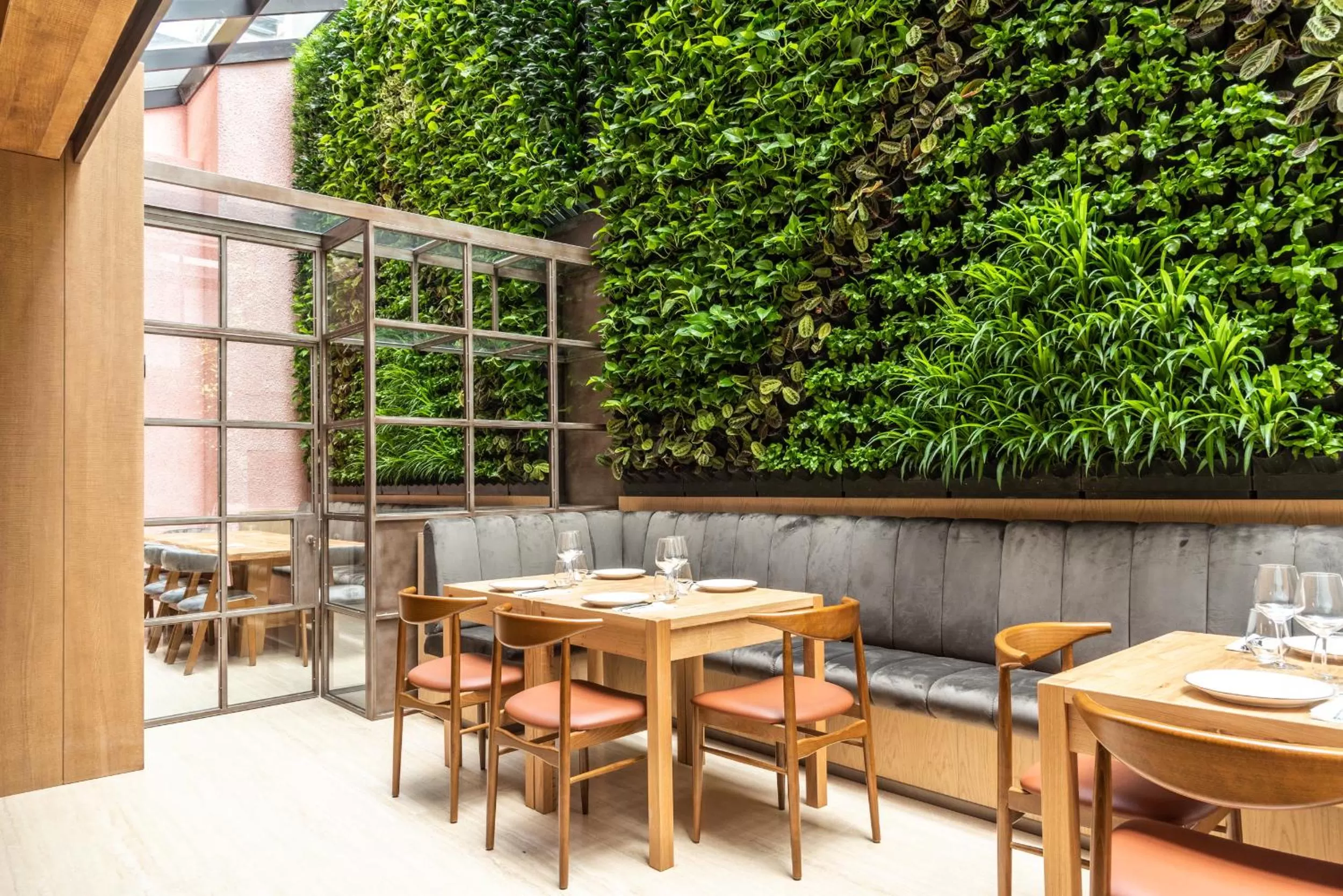 Restaurant/places to eat in Land's End, Boutique Hotel