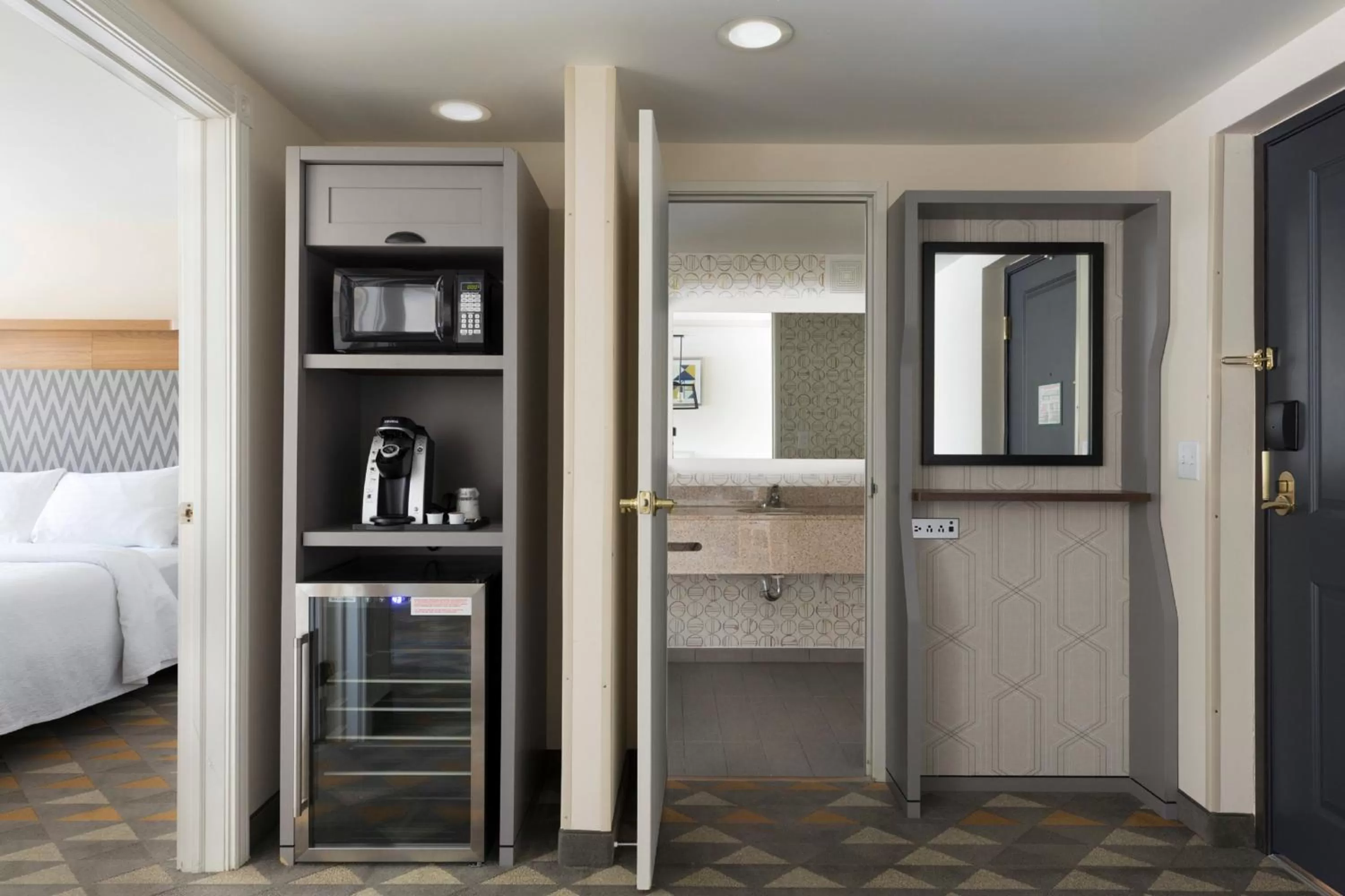 Bedroom, Bed in Holiday Inn - Bloomington W MSP Airport Area by IHG