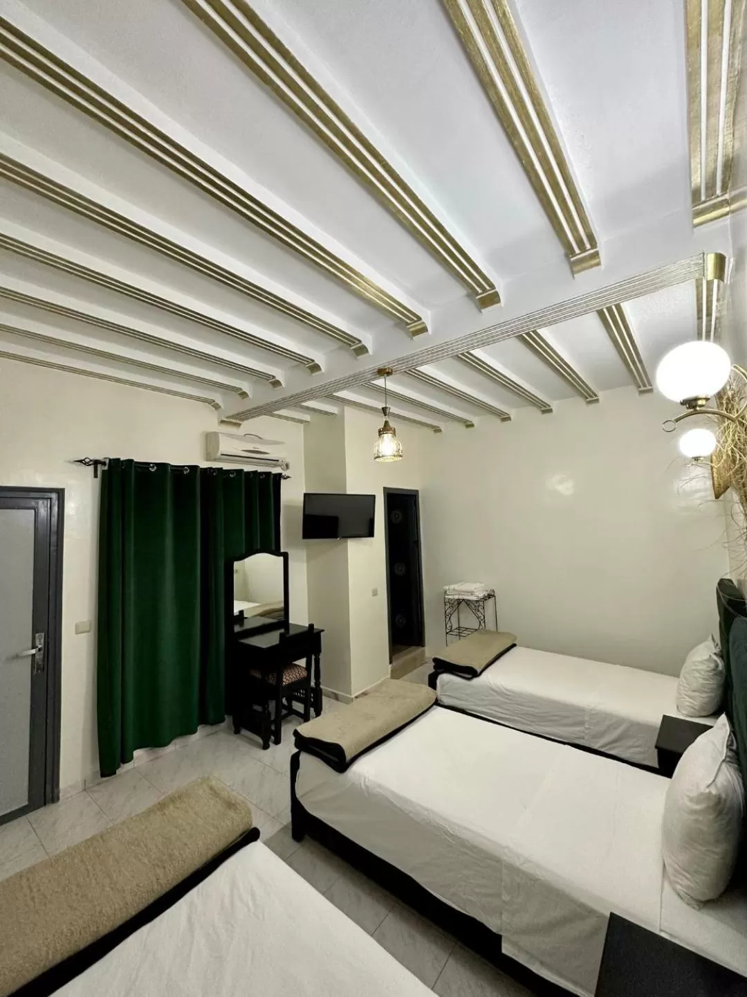 Bed in Hôtel Restaurant Zaghro