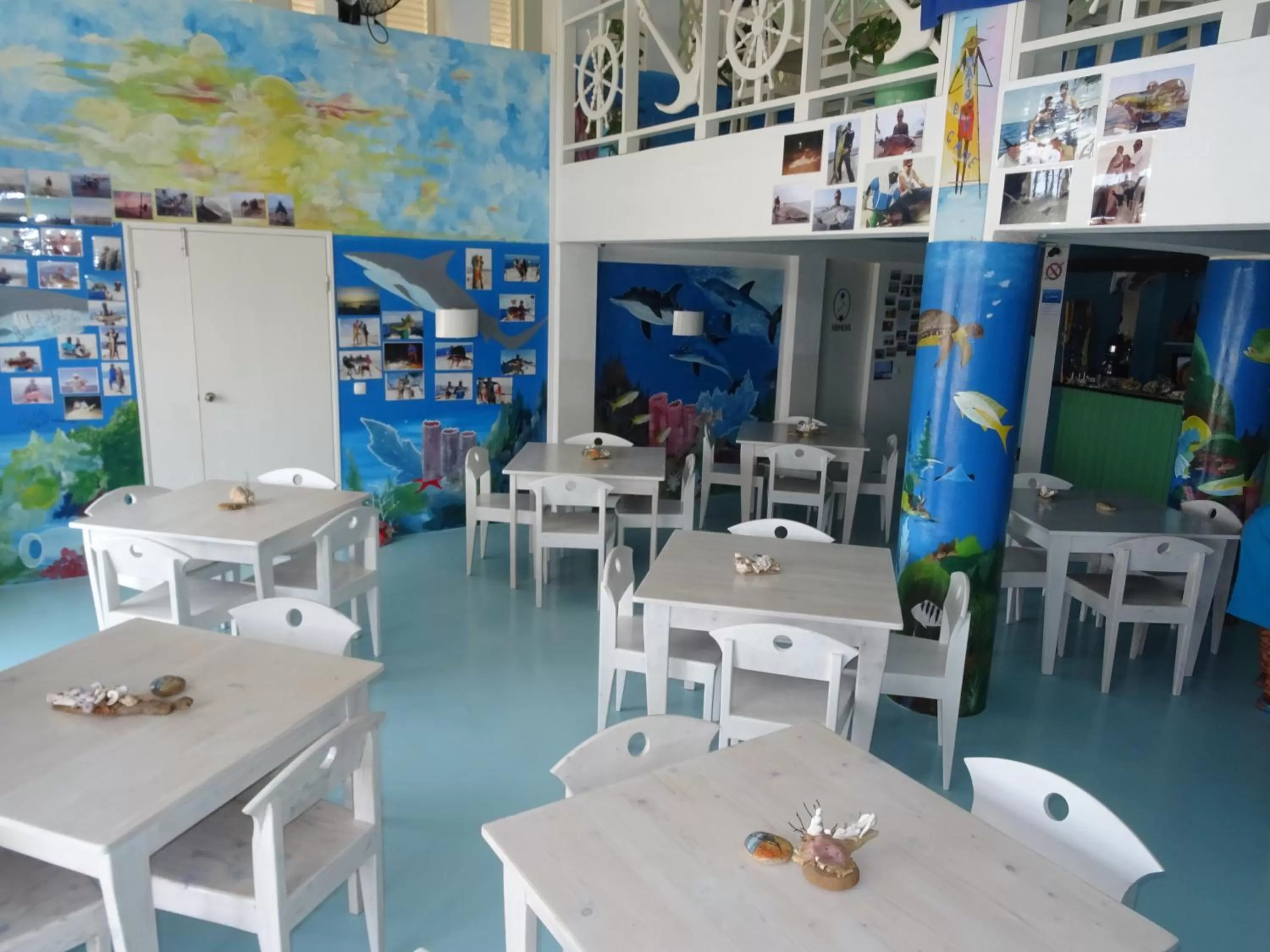 Lounge or bar in Pensaò Big Game Maio