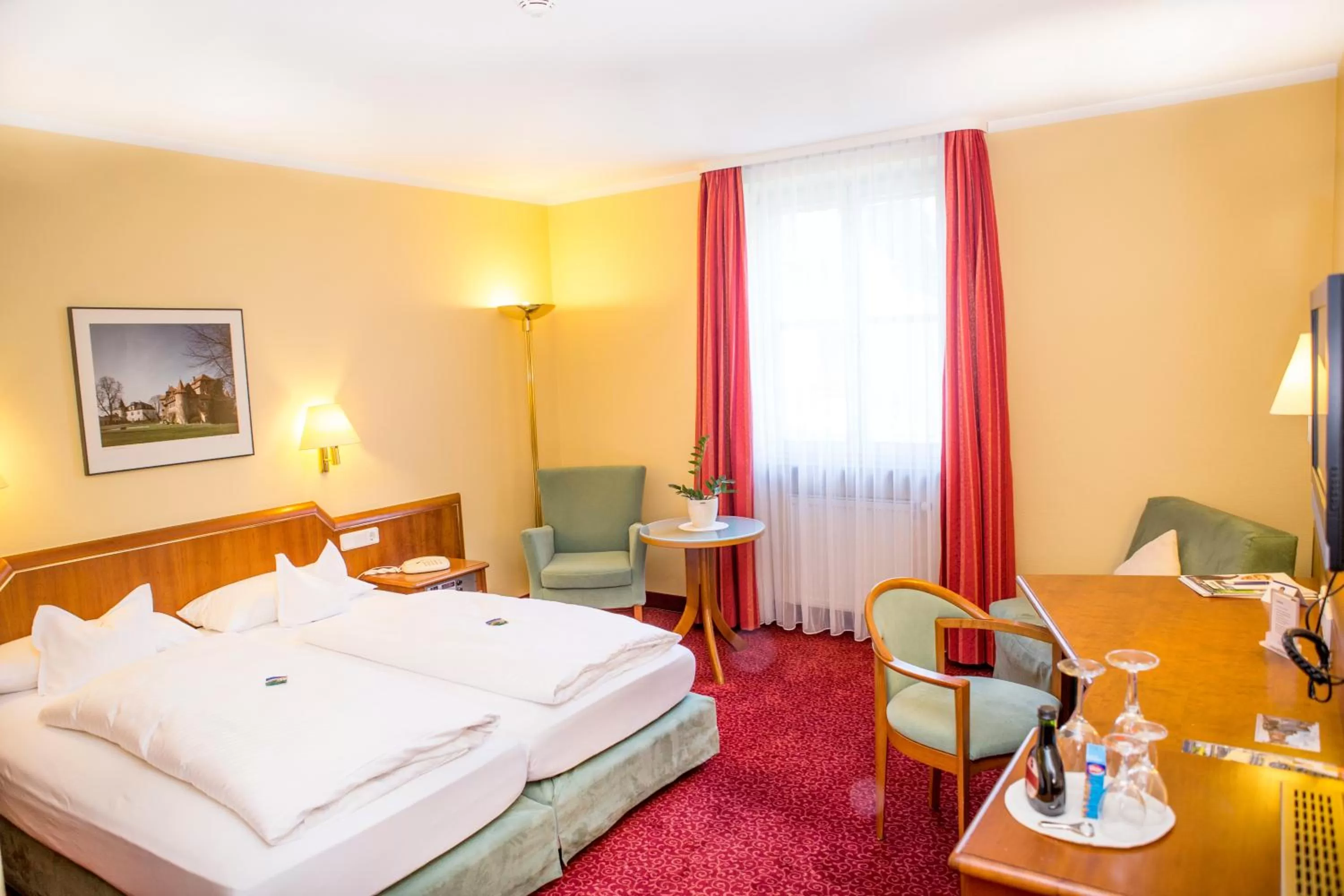 Photo of the whole room, Bed in Hotel Weisses Lamm