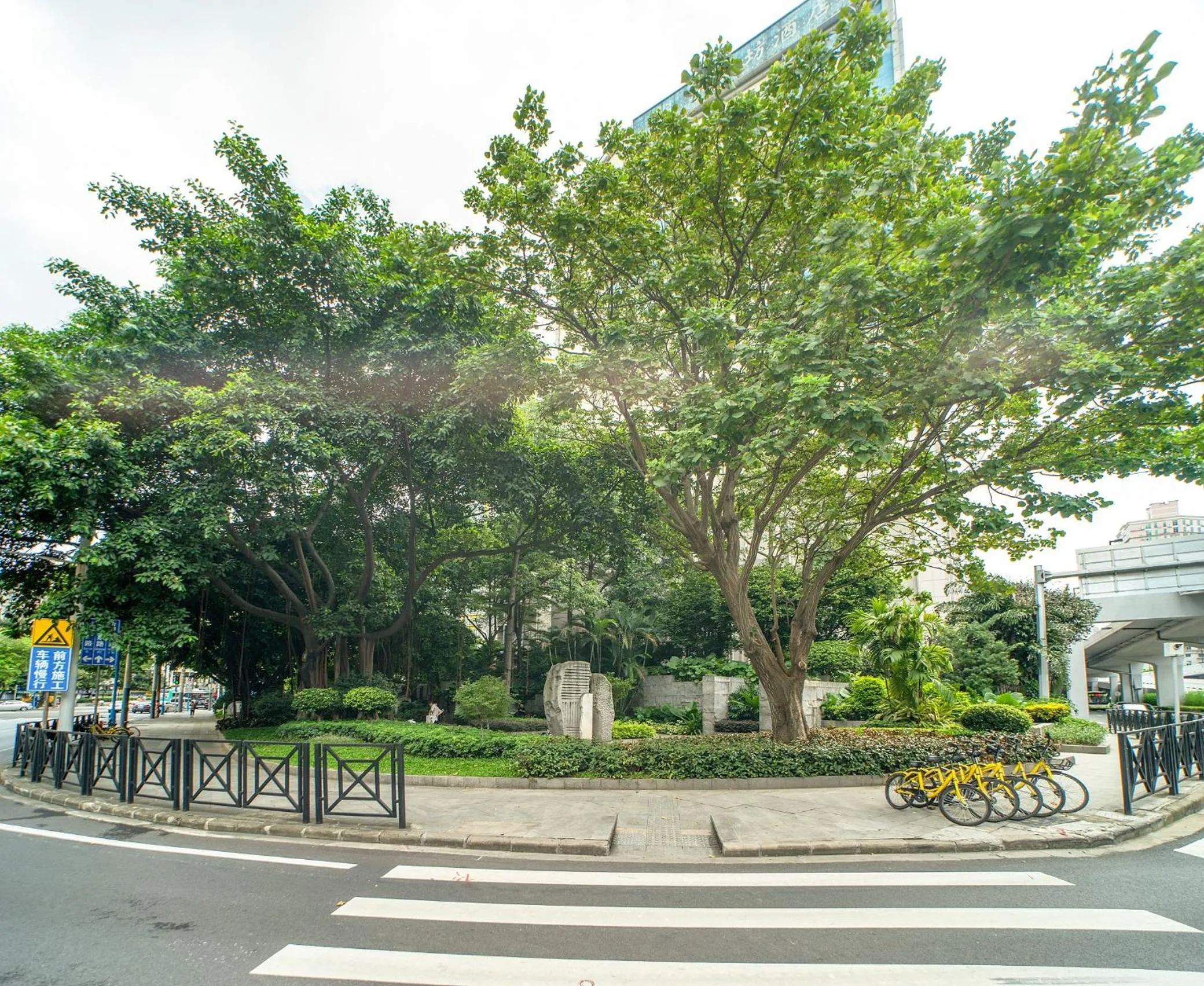 Off site in Guangzhou Nuomo International Hotel-Canton Fair Free Shuttle Bus