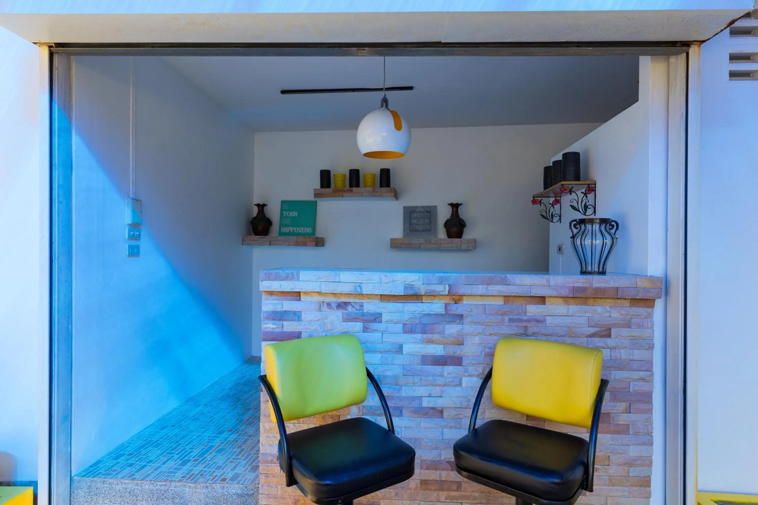 Lounge or bar in Baan Chaylay Resort Karon