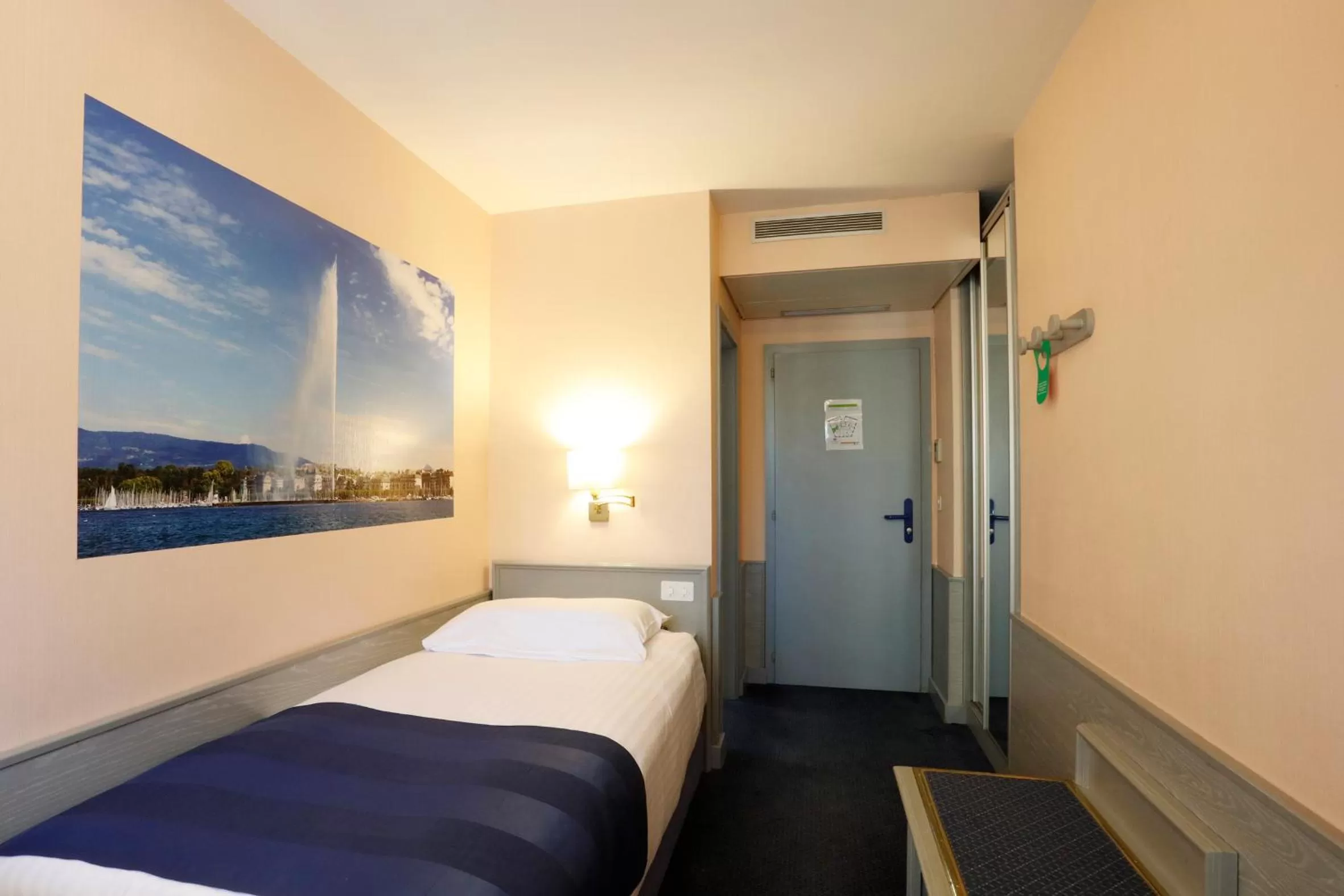 Bed in Hotel Montbrillant