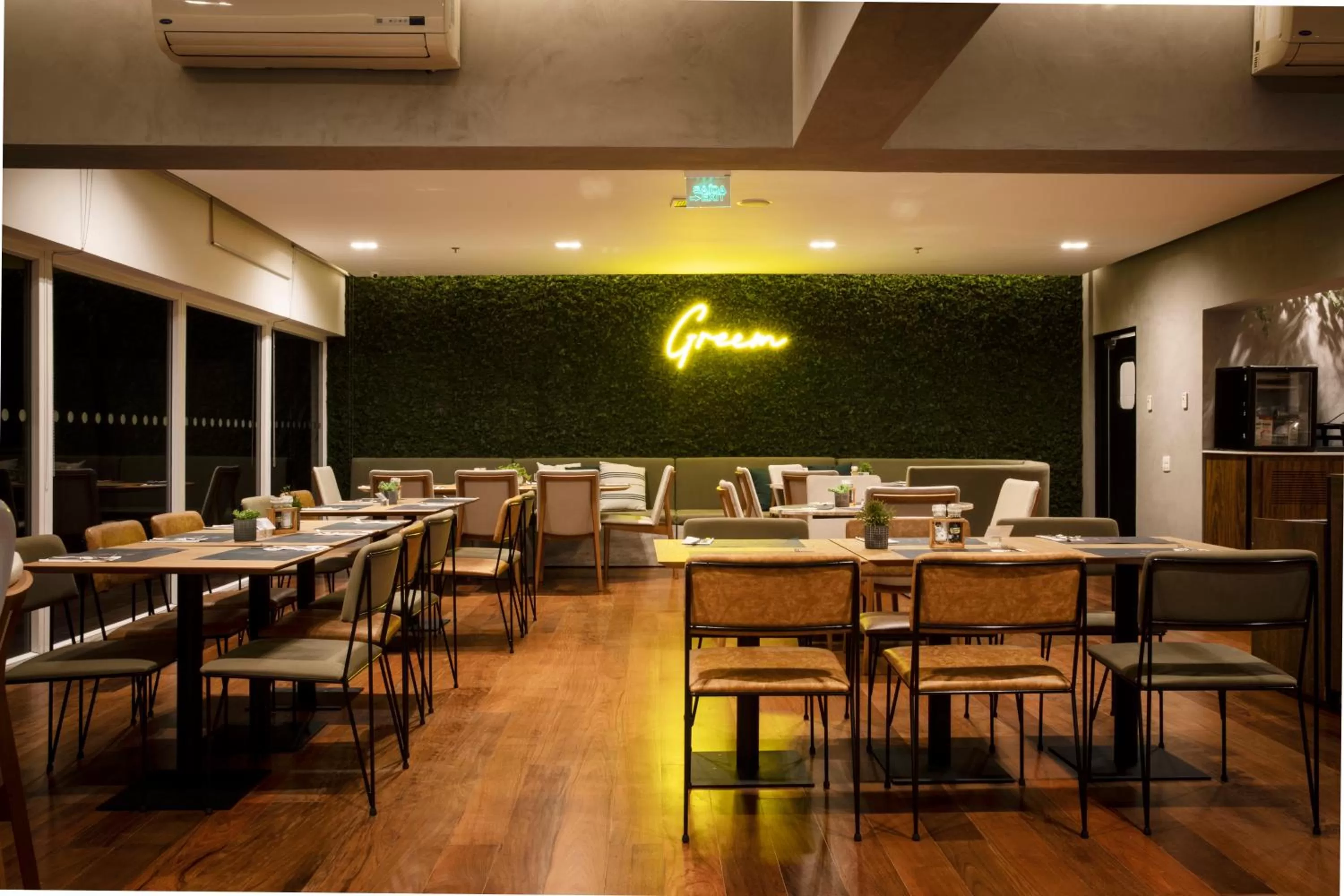 Restaurant/places to eat in Novotel Sao Paulo Morumbi