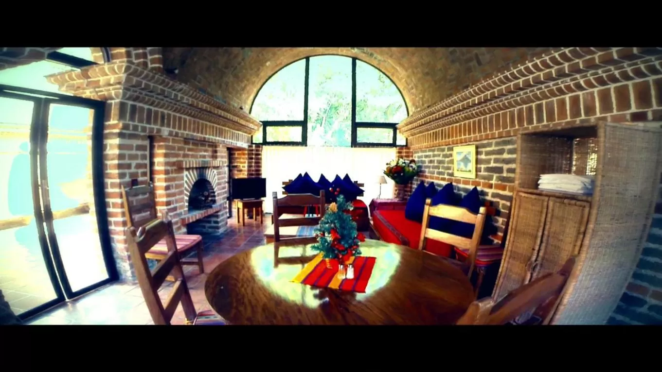 Living room in Hotel San Buenaventura de Atitlán