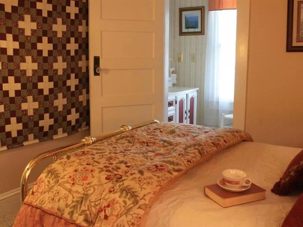 Bed in Red Rocker Inn