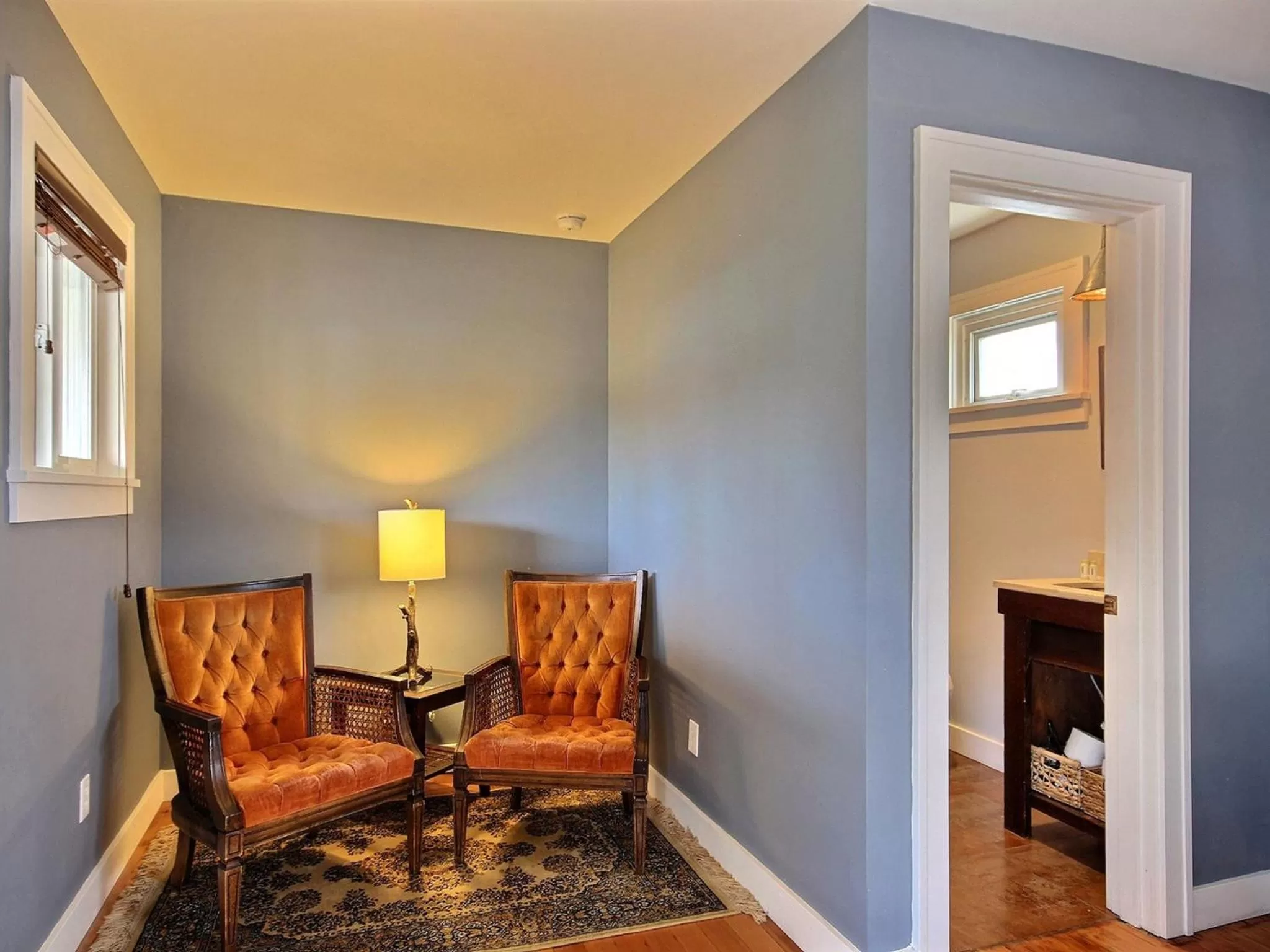 Seating area in Pitchwood Inn