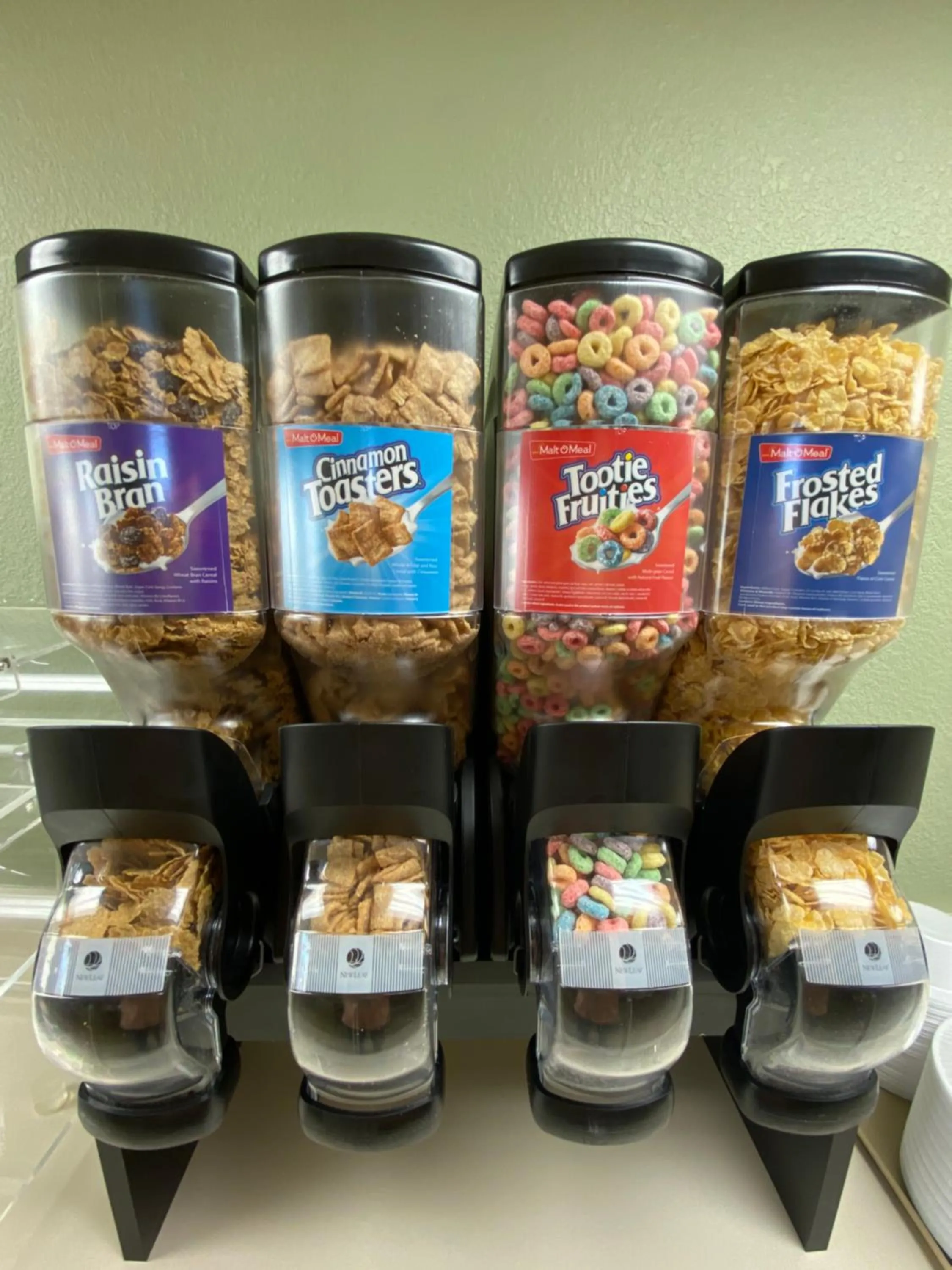 Breakfast in Brookwood Inn Branson