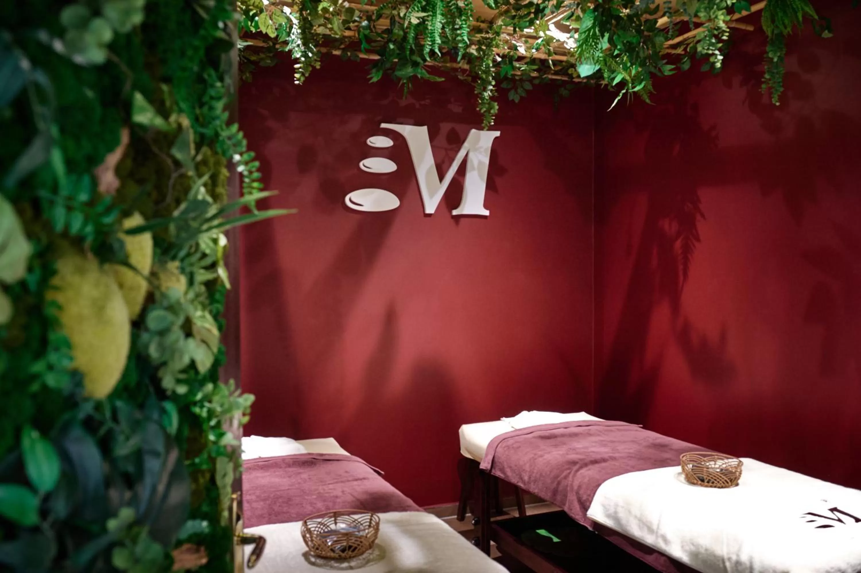 Massage, Bed in Sky Business Hotel