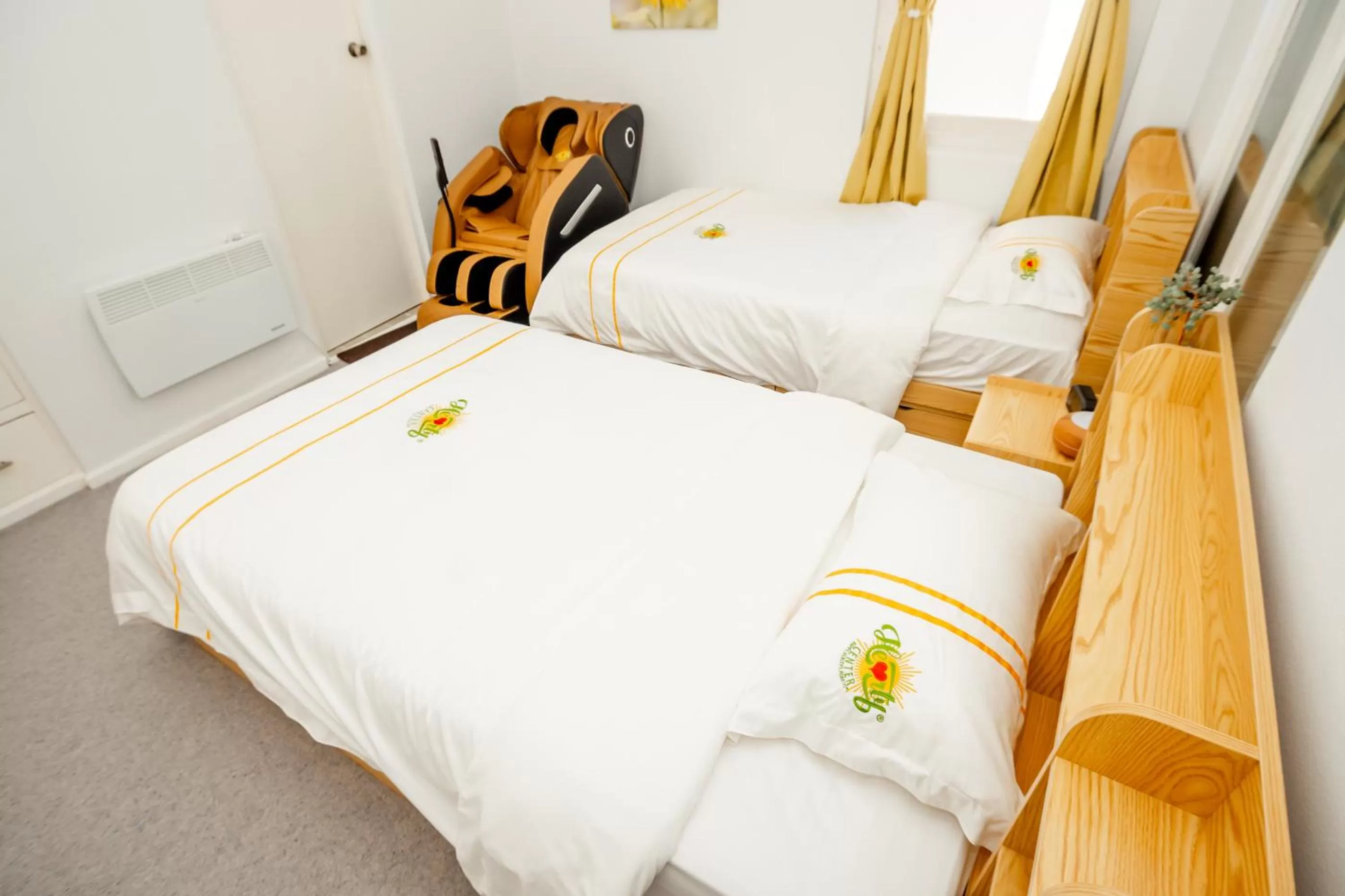 Bed in Hearty Center Motel