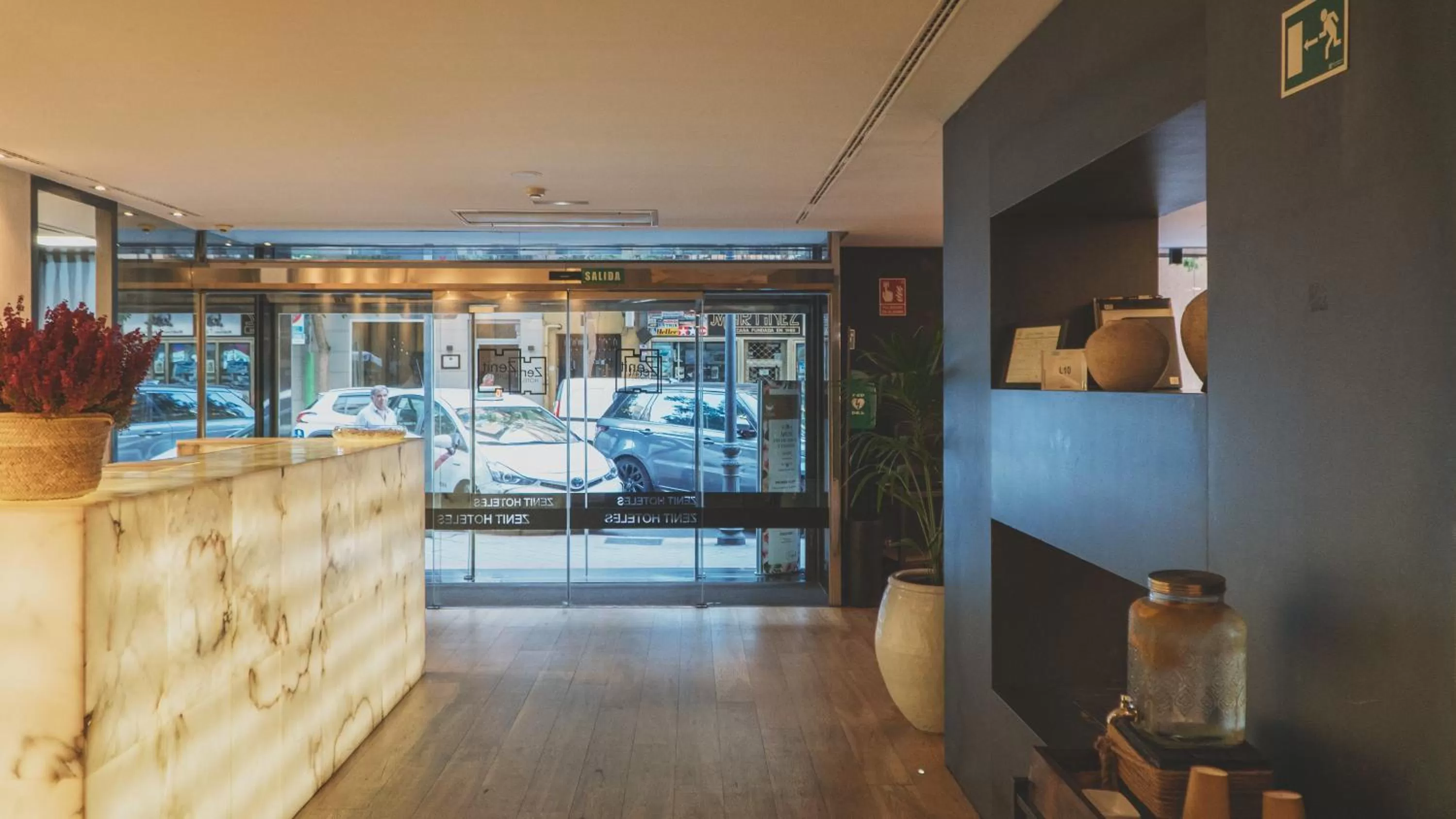 Lobby or reception in Zenit Abeba