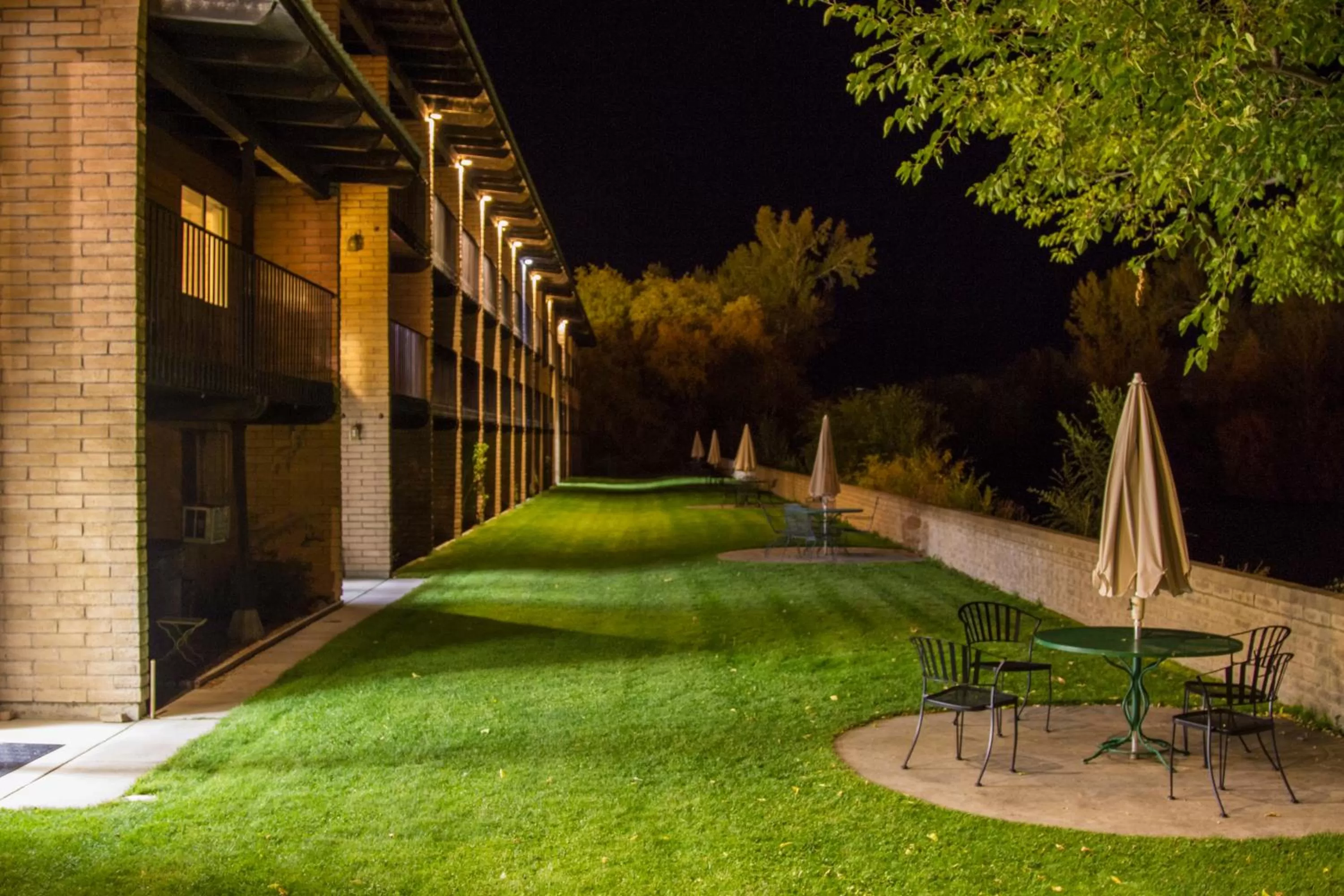 Garden in The Stagecoach Inn