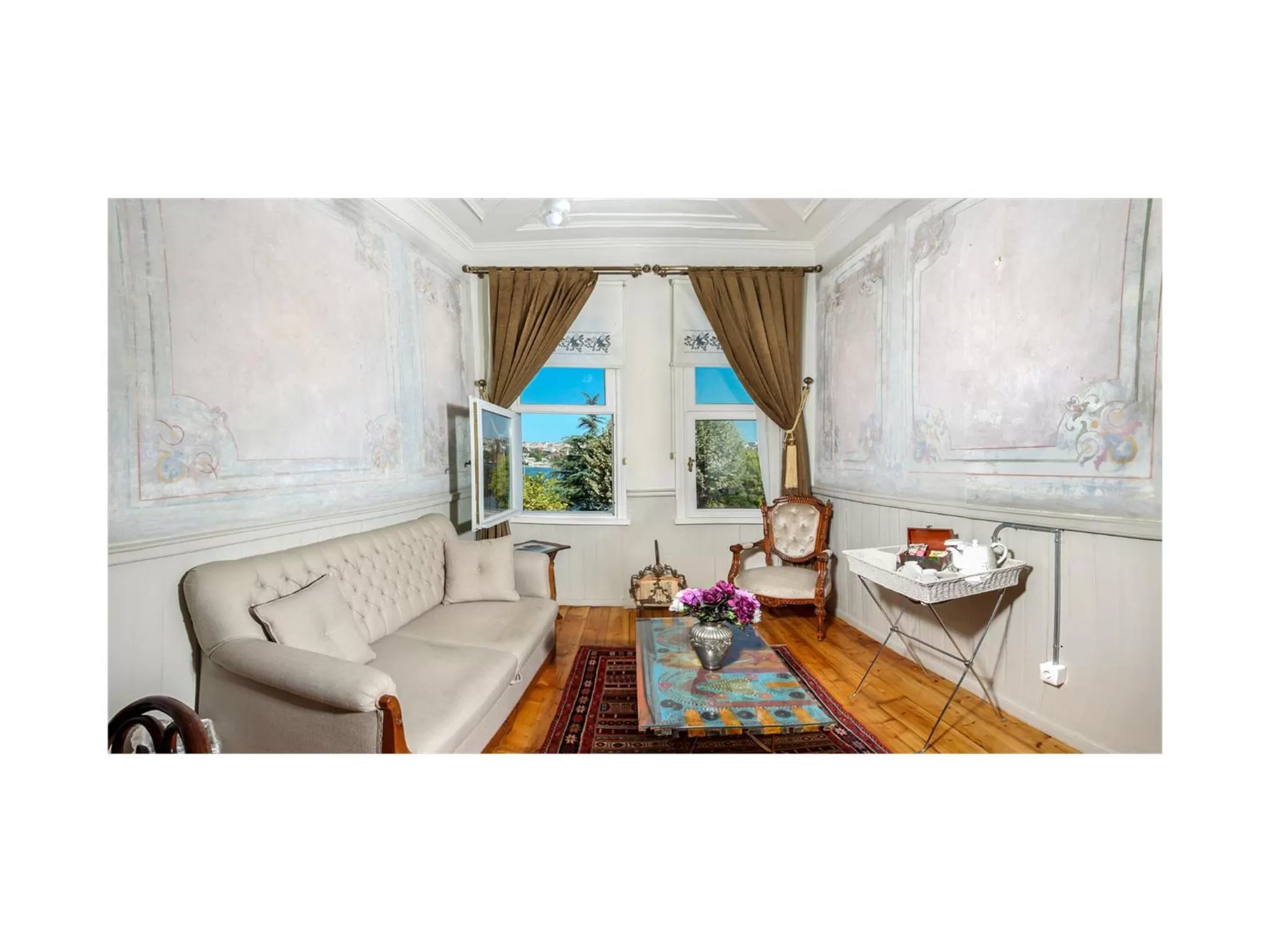 Living room in Hotel Troya Balat