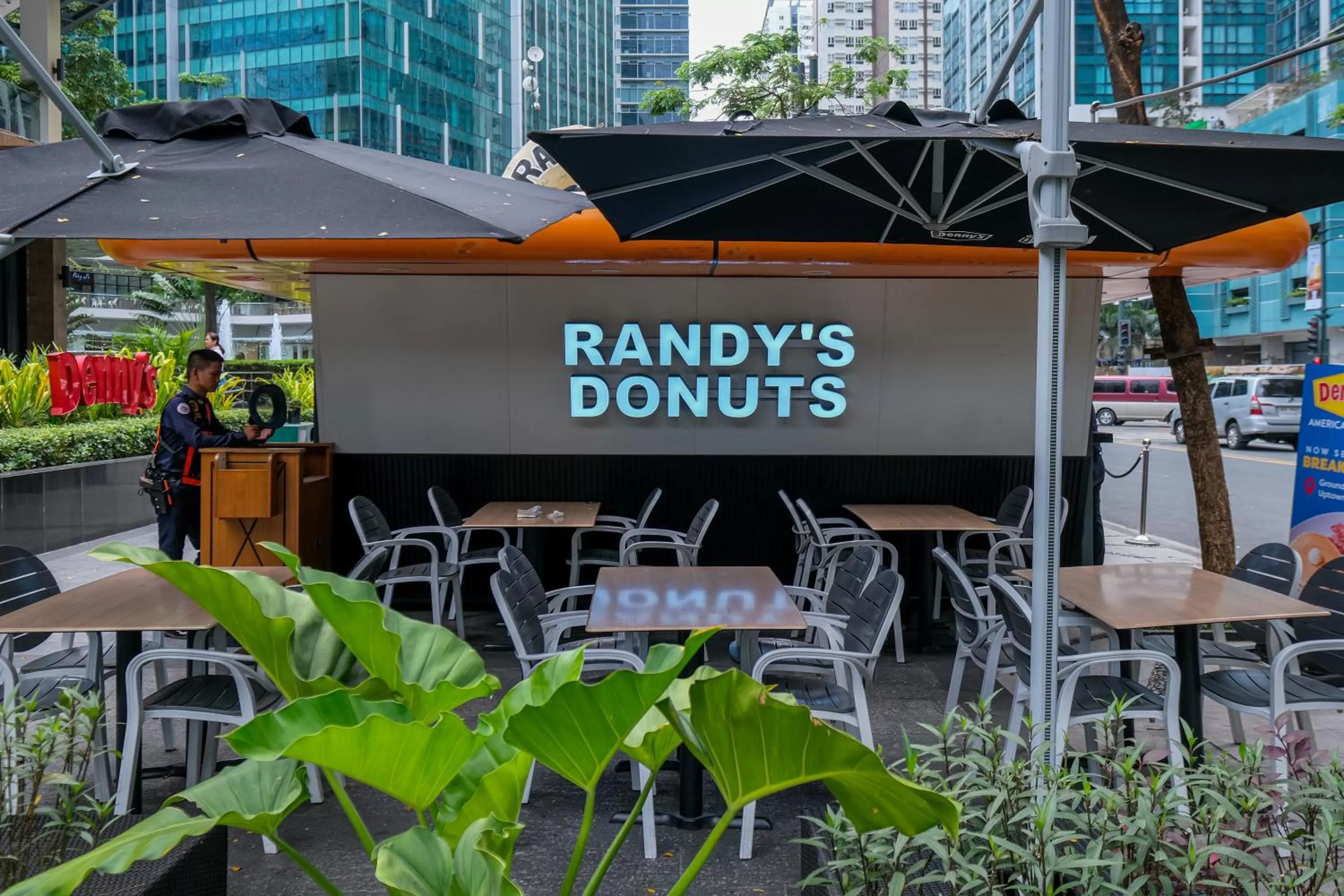 Food and drinks in 1BR Suite in Uptown BGC