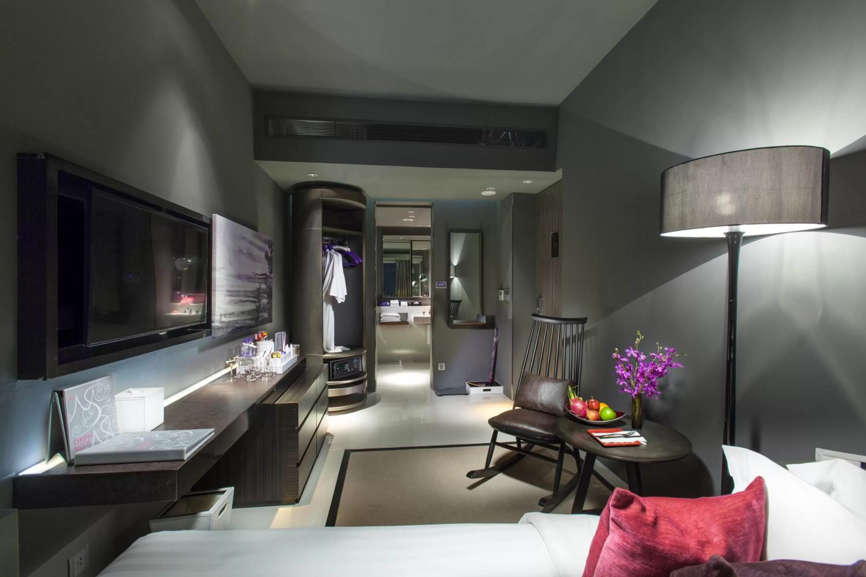 Photo of the whole room, Bed in Mode Sathorn Hotel - SHA Extra Plus