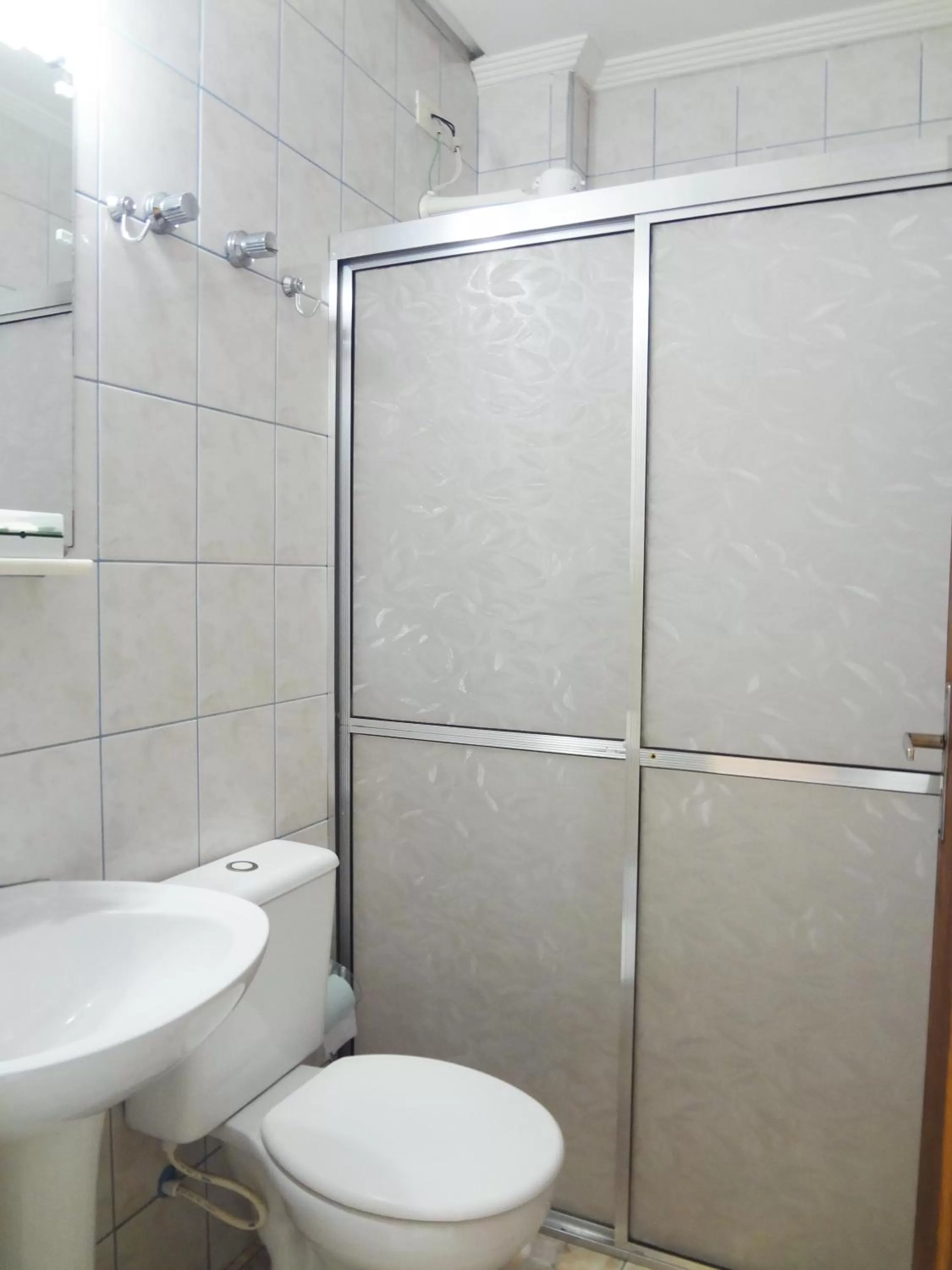 Photo of the whole room, Bathroom in Hotel Casablanca