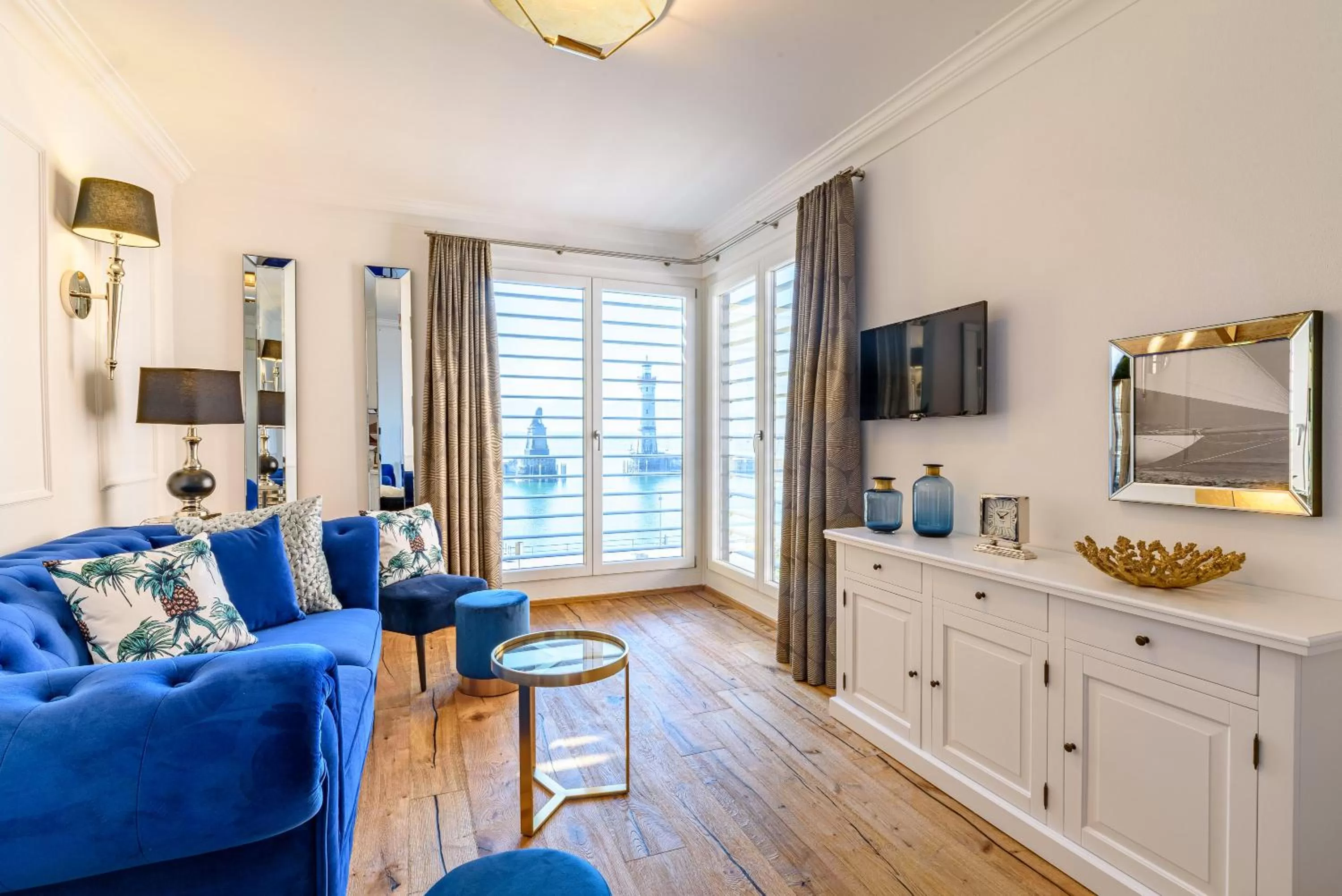 Living room in YachtHotel Helvetia Spa- und Wellnessdomizil