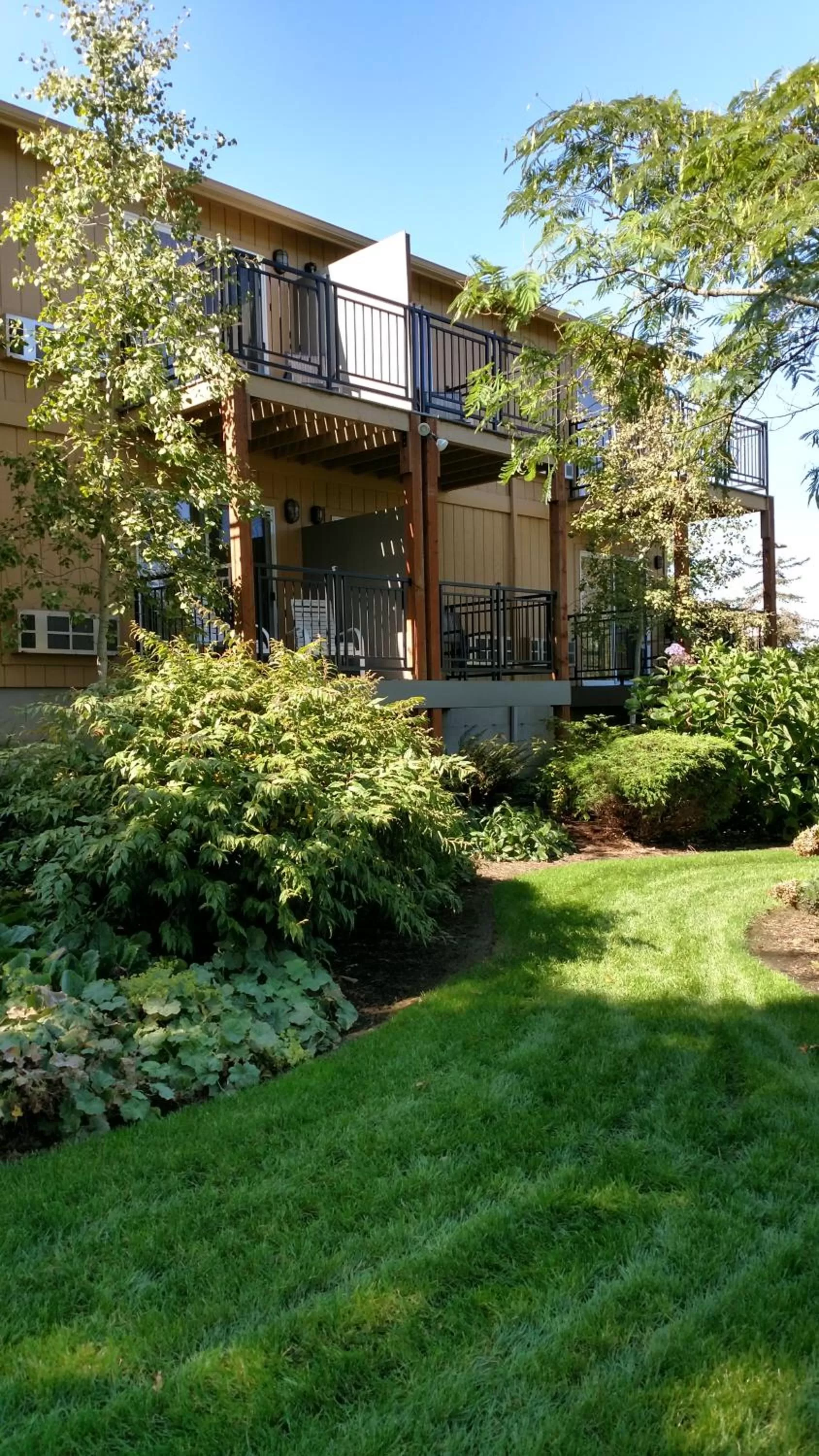 Property building in Lewis River Inn