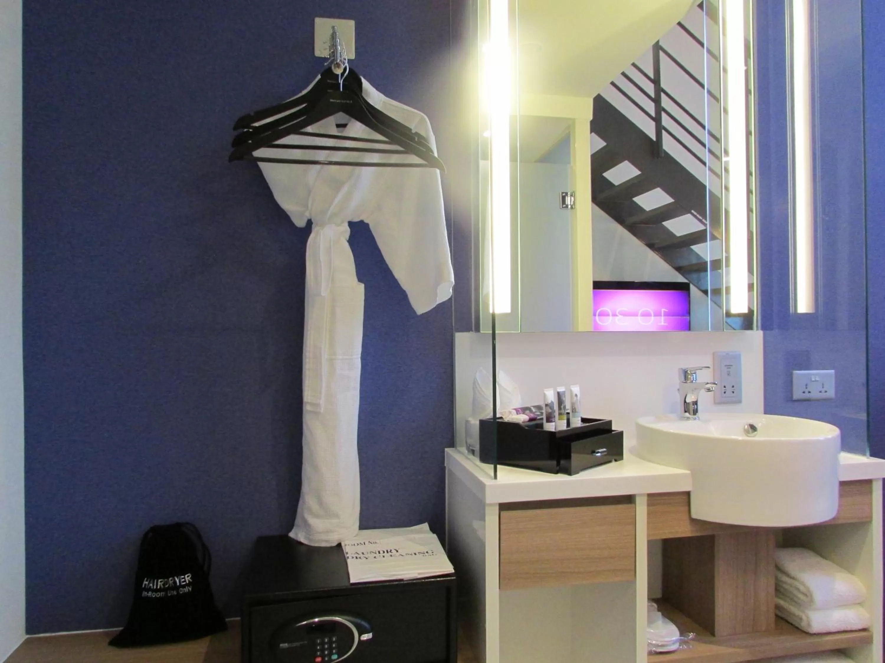 Decorative detail in Mercure Singapore Bugis