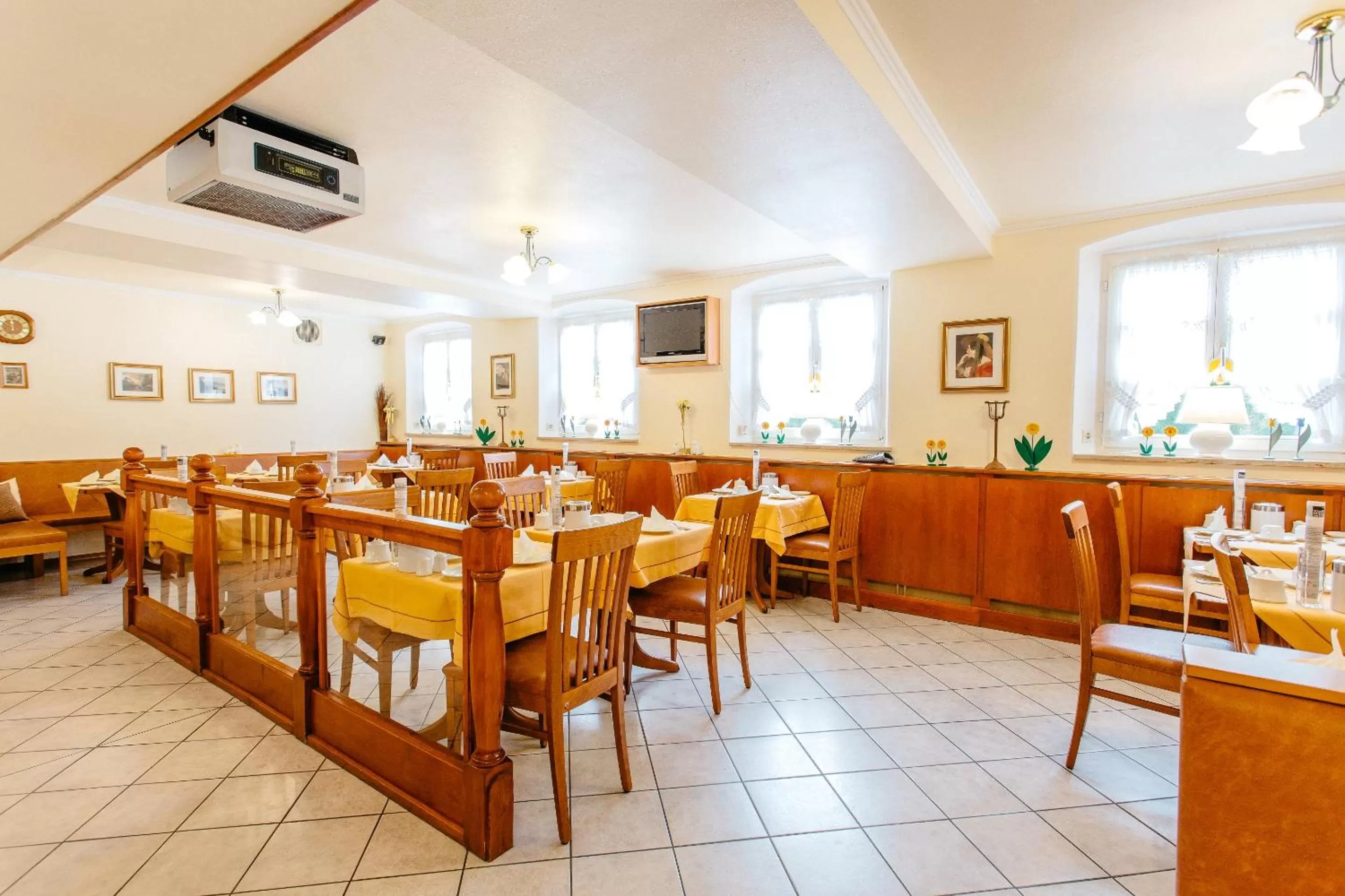 Breakfast in Klassik Hotel am Tor