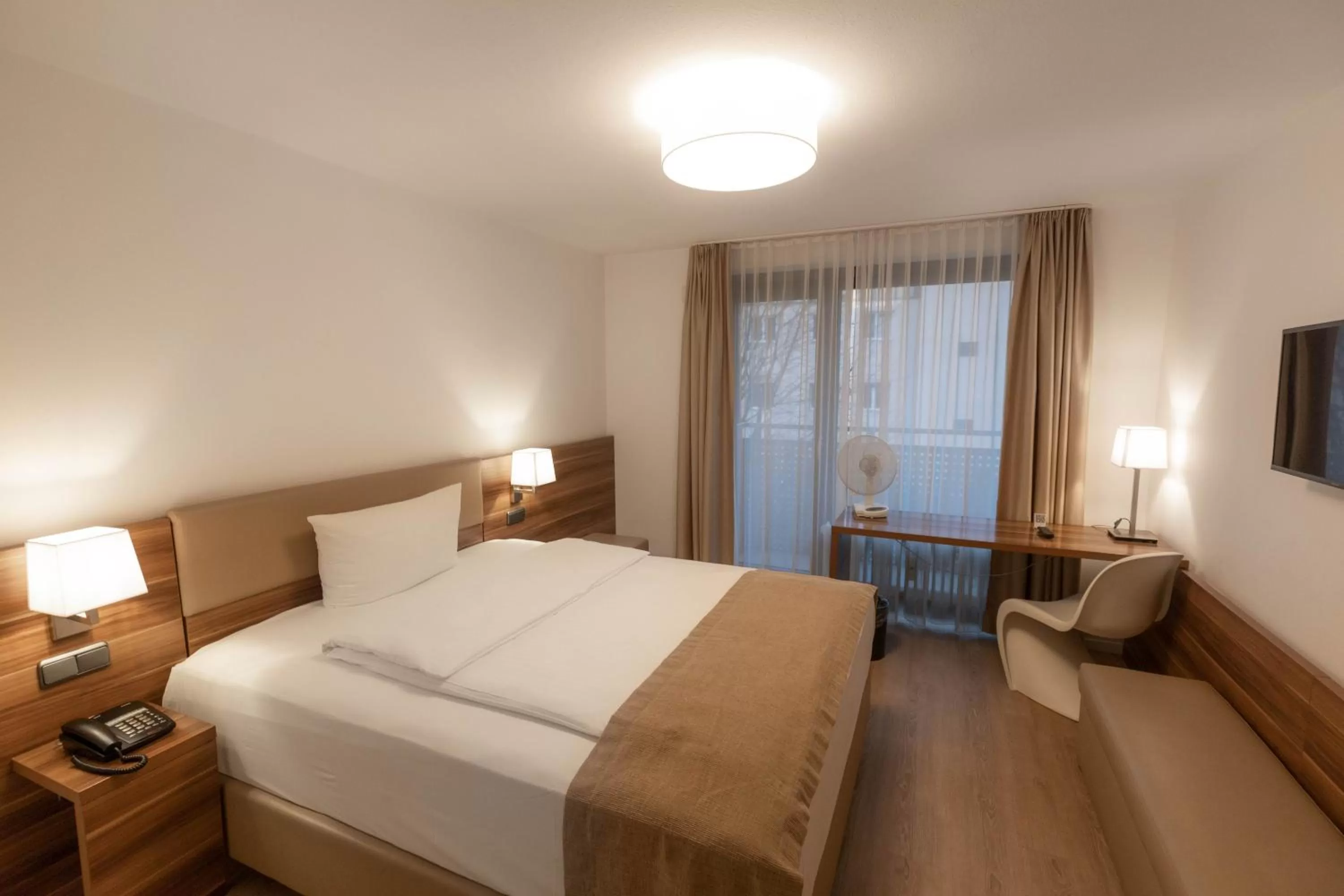 Bedroom, Bed in Downtown Vi Vadi Hotel