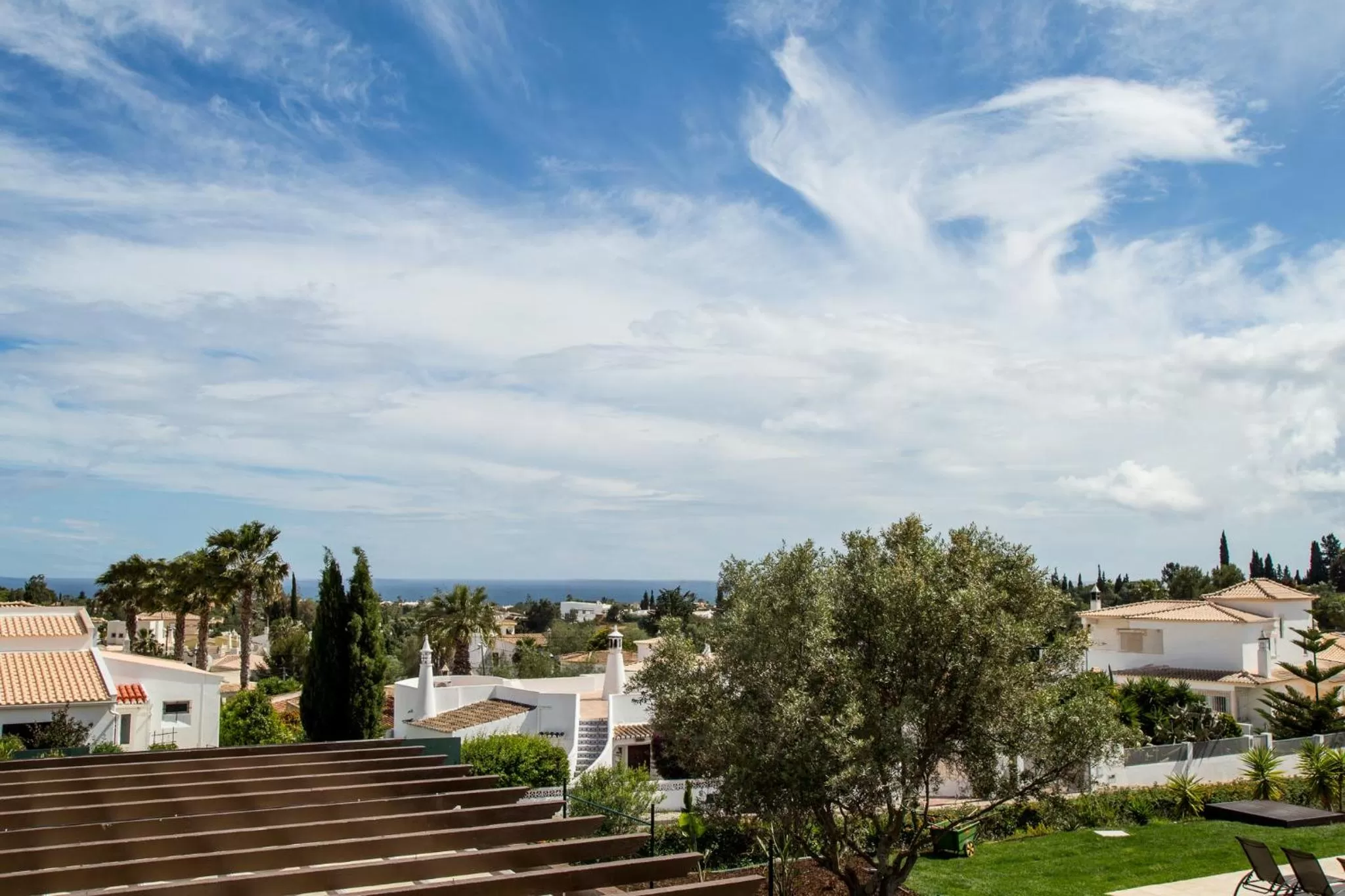 Sea view in Colina da Lapa & Villas
