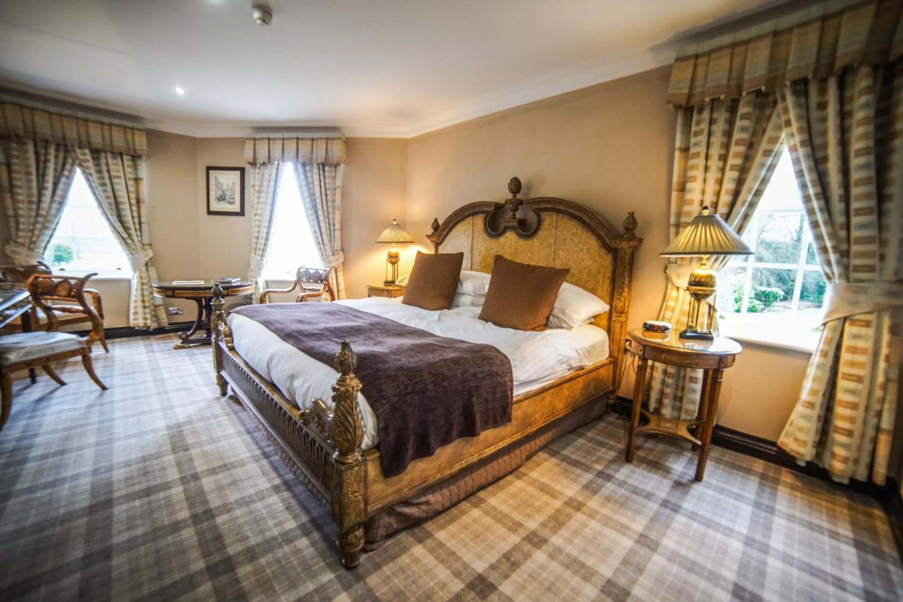 Photo of the whole room, Bed in Hardwick Hall Hotel