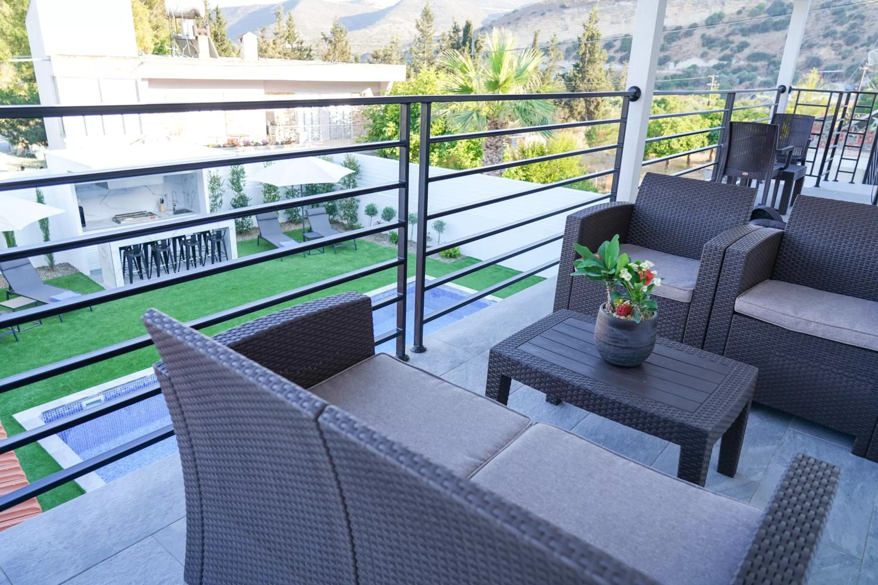 Balcony/Terrace in Kamaroporta Luxury Apartments