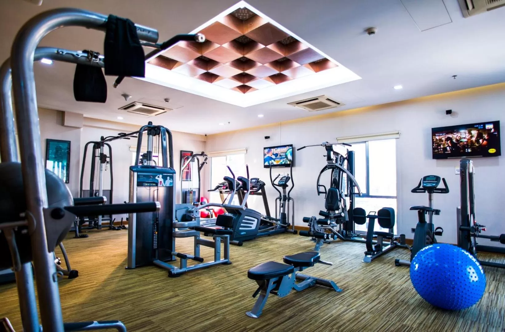 Fitness centre/facilities in Platinum Grand