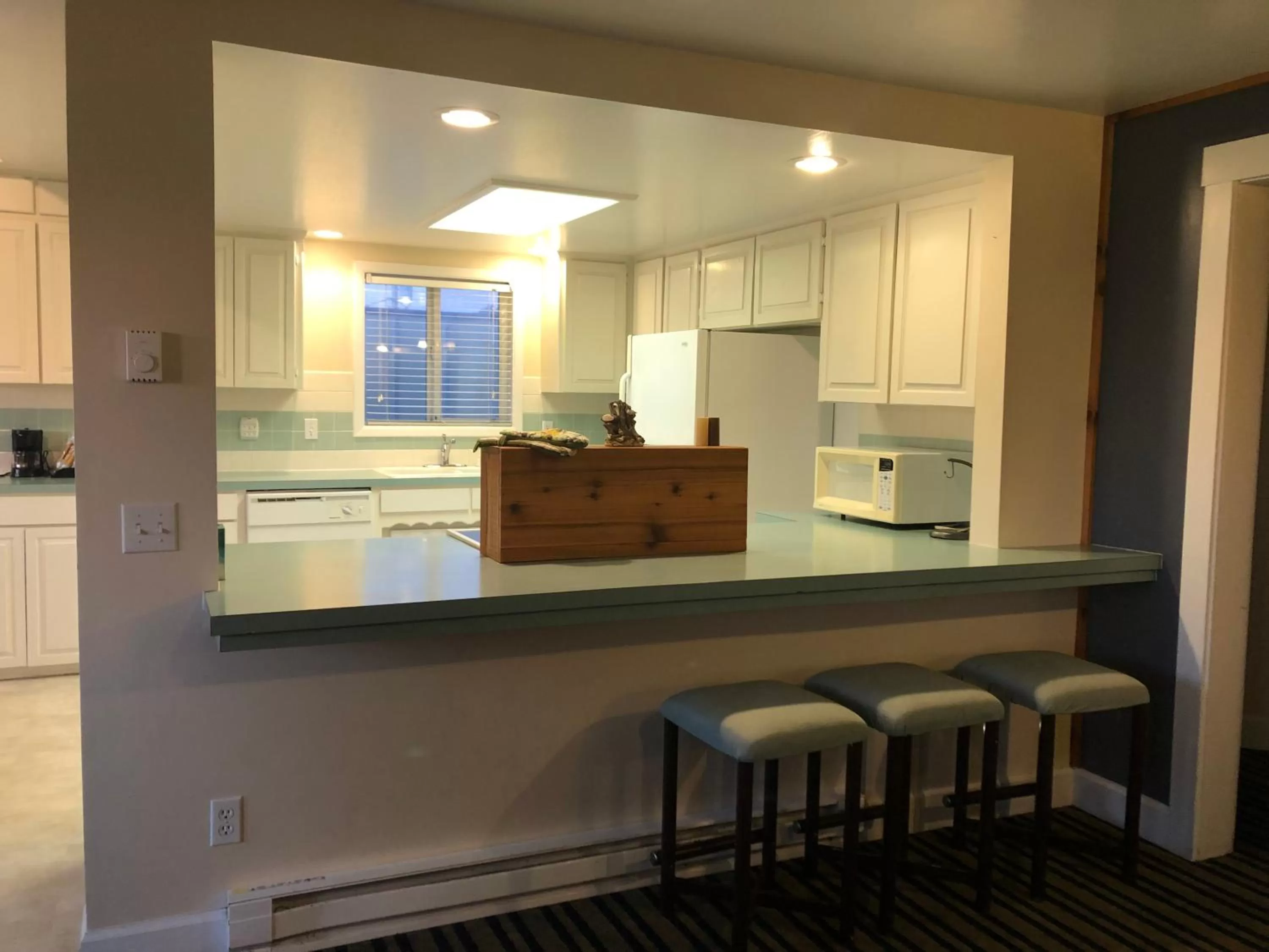 Kitchen or kitchenette in Pacific Reef Hotel & Light Show