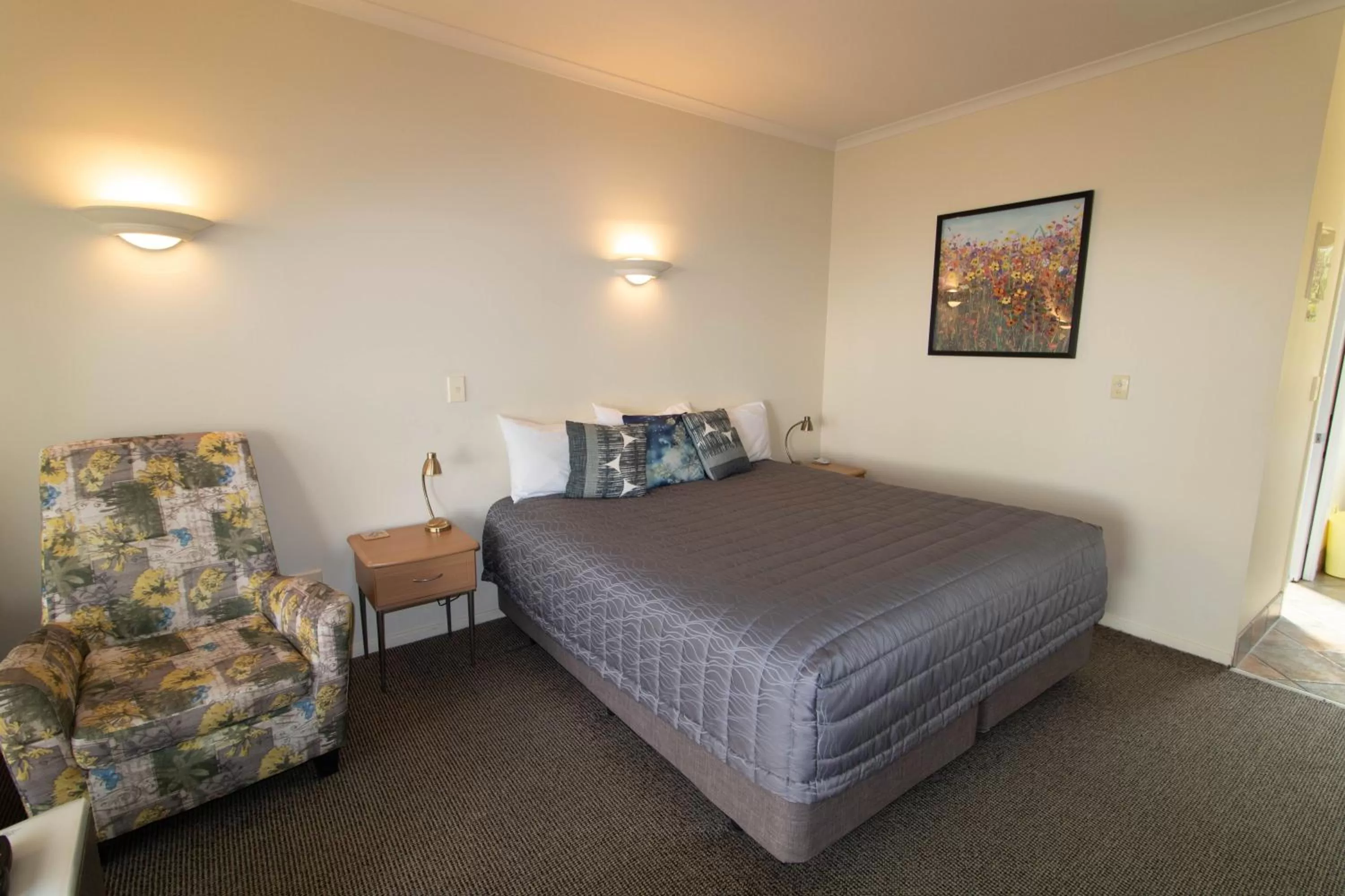 Bed in Tuscany On Thames