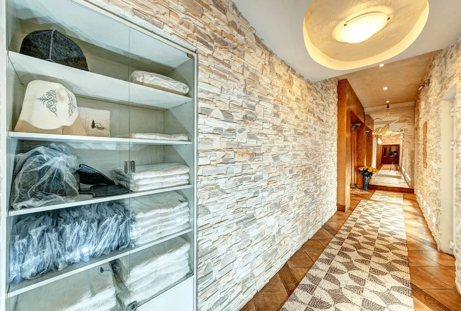 , Bed in Olga Deluxe