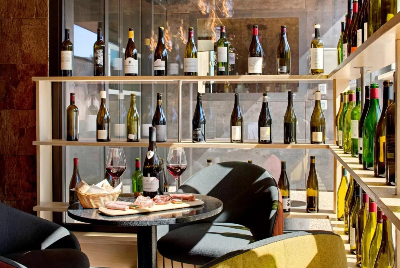 Lounge or bar in Le Panoramic