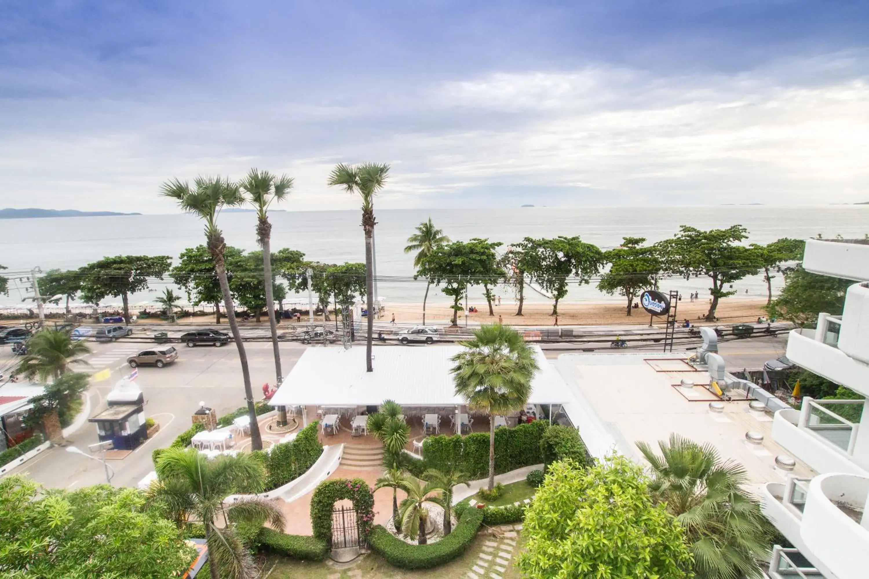 Family Two-Bedroom with Sea View in Villa Navin Family Two-Bedroom with Sea View in Villa Navin