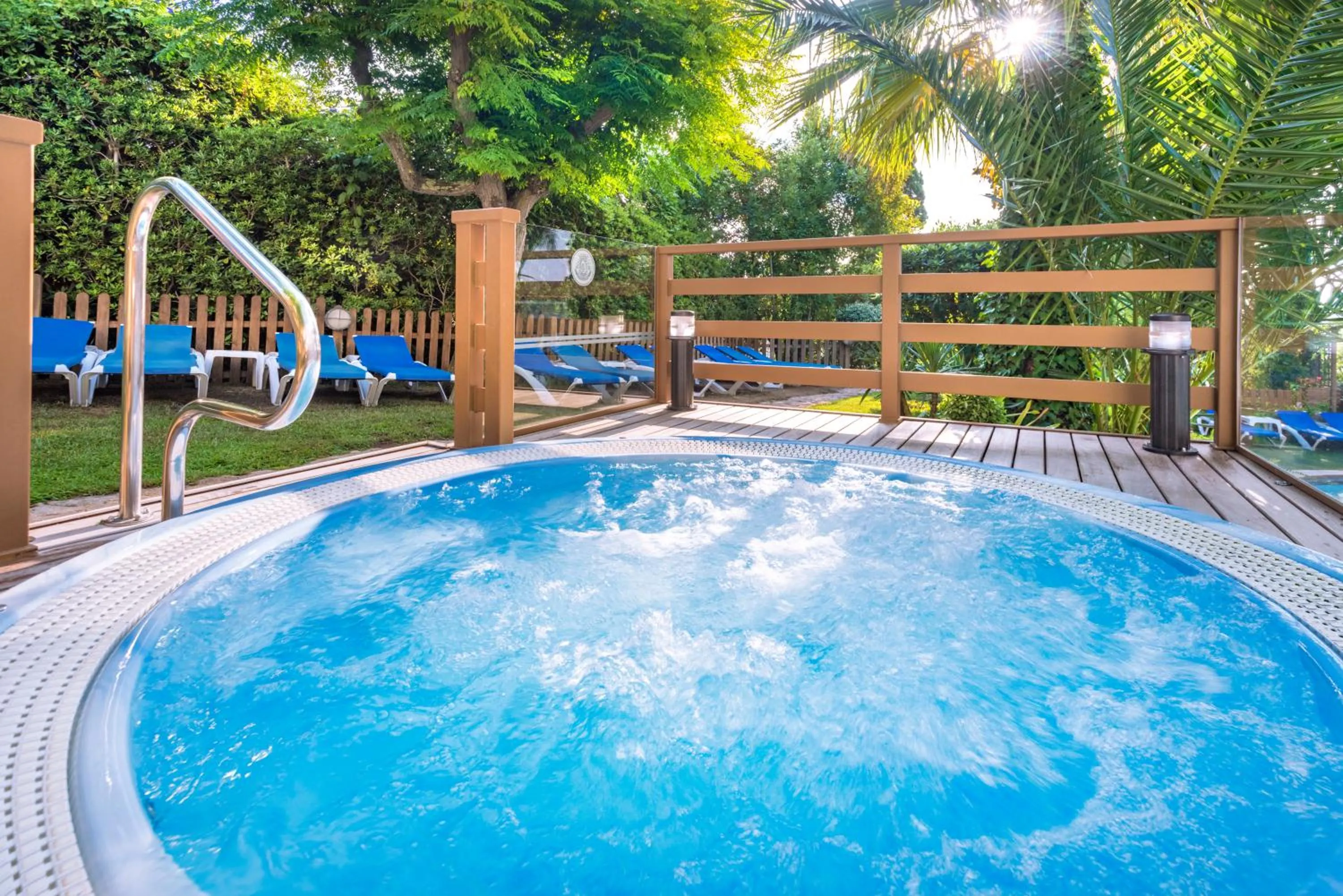 Swimming pool in Hotel GHT Neptuno-Tossa & Venus SPA