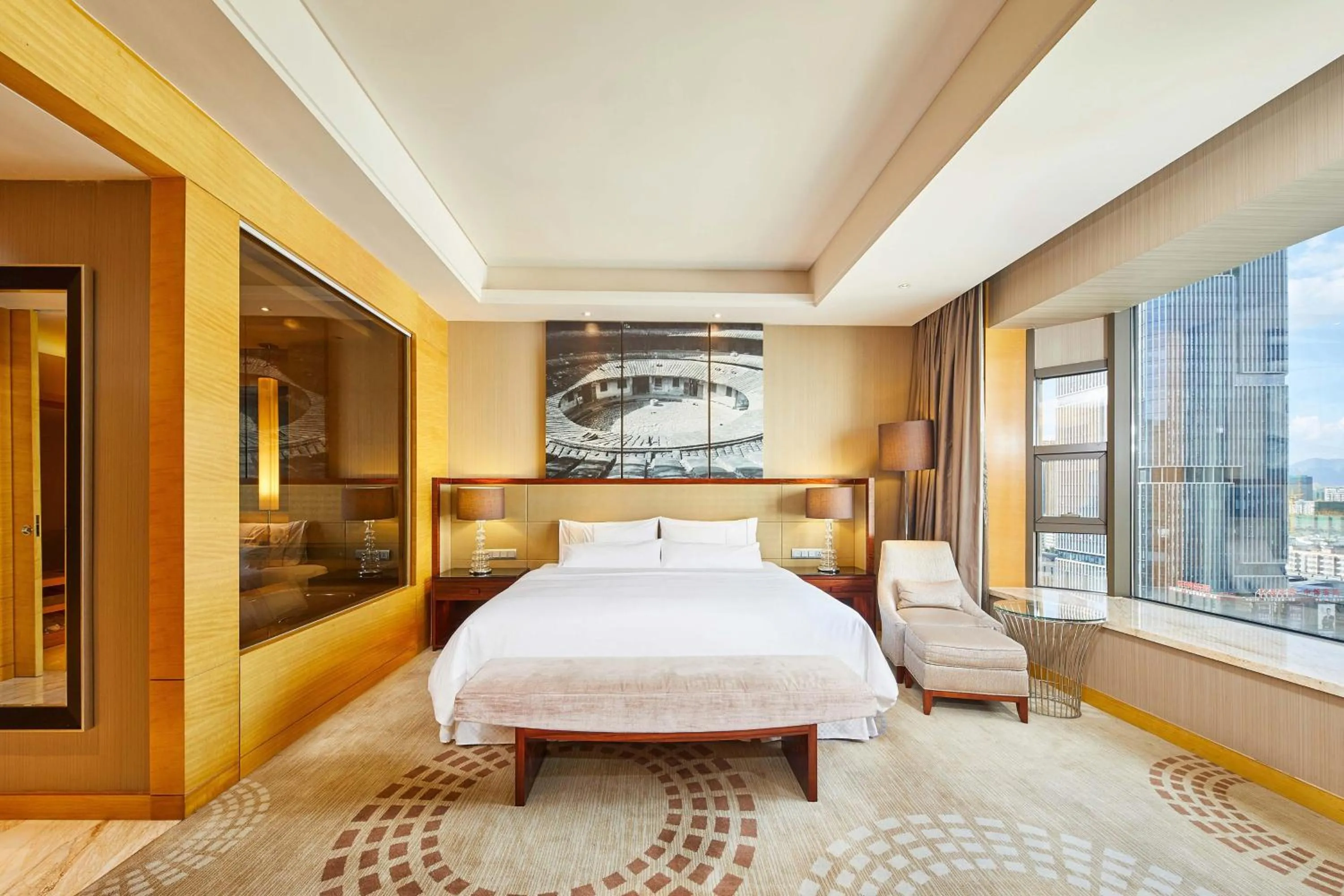 Photo of the whole room, Bed in The Westin Fuzhou Minjiang