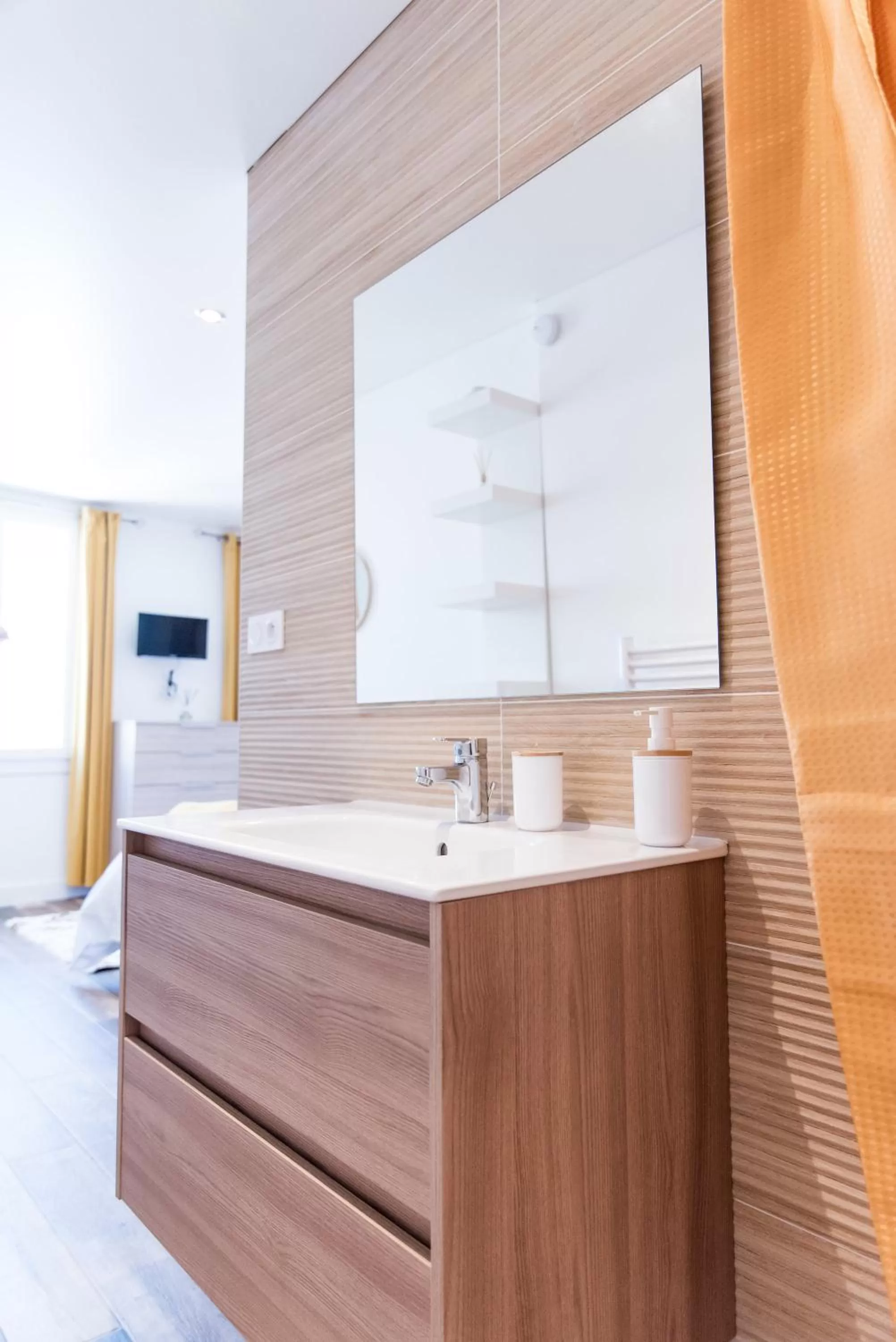 Bathroom in **Auberge de l'Aude**