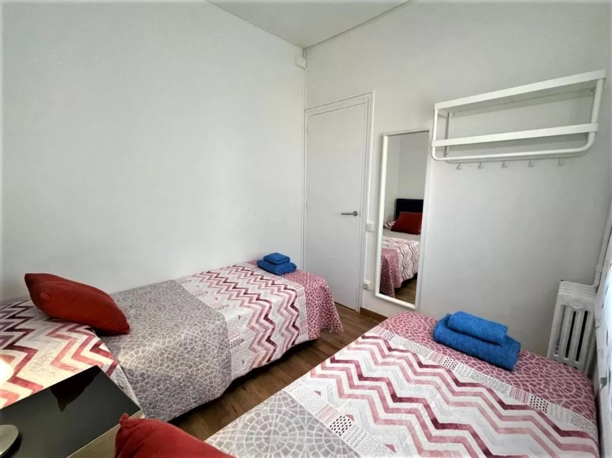 Bed in Habitaciones Rambla Catalunya