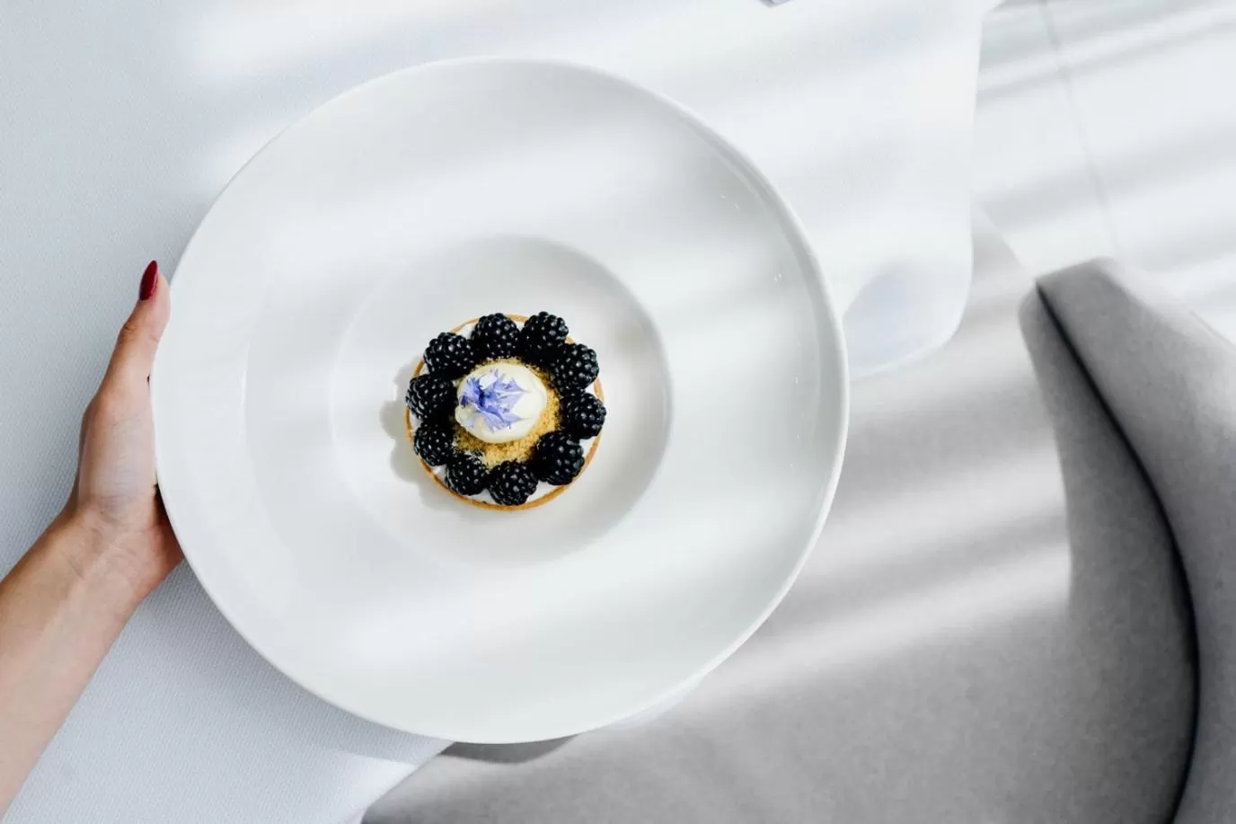 Restaurant/places to eat in Grand Ascot Hotel