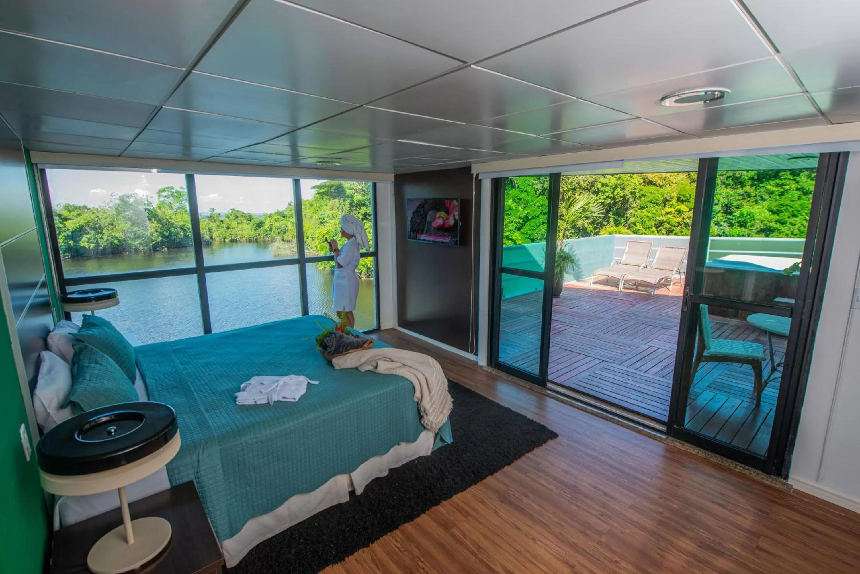 Photo of the whole room, Swimming Pool in Uiara Amazon Resort