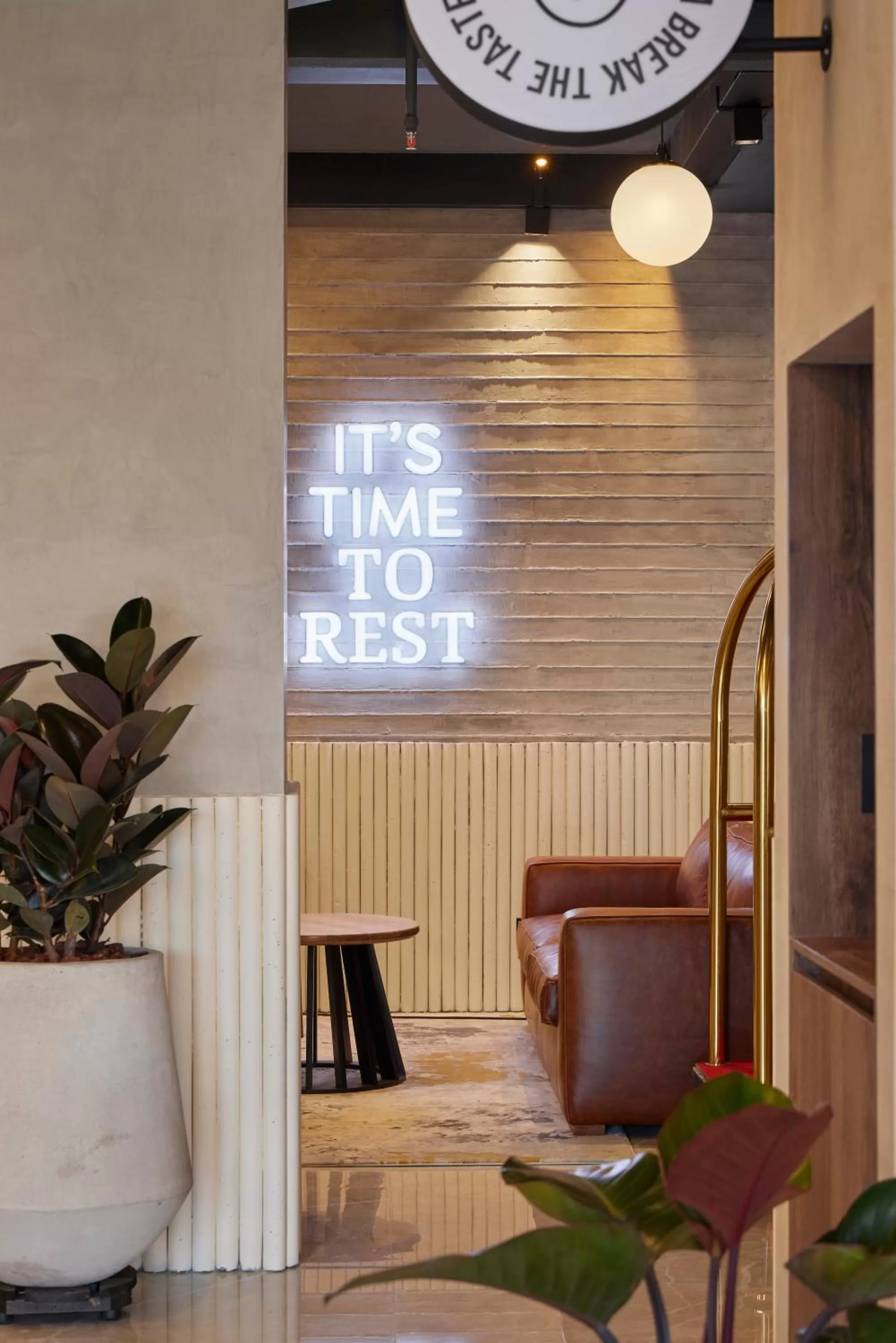 Lobby or reception in Blues Suites Medellín
