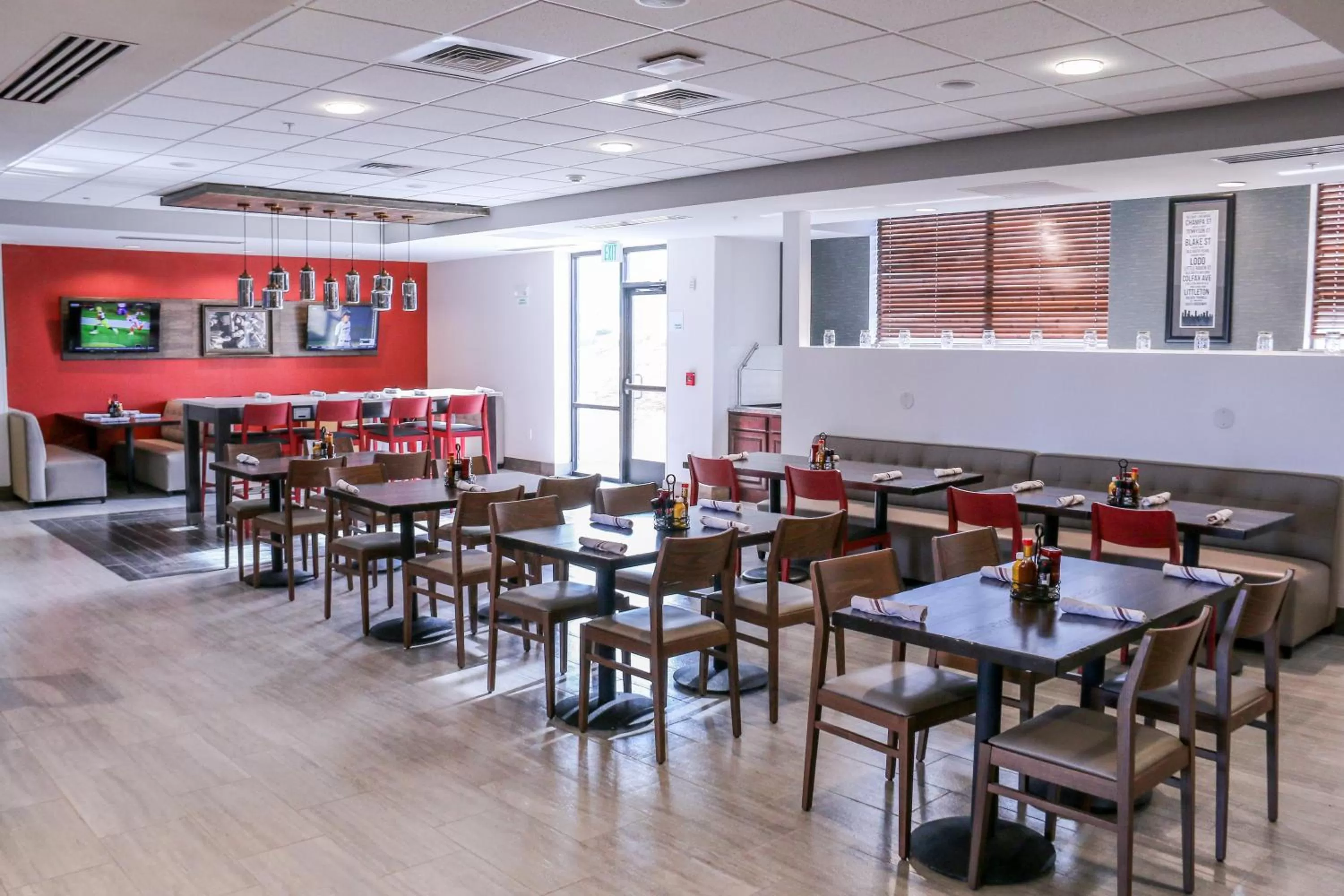 Restaurant/places to eat in Holiday Inn & Suites Denver Tech Center-Centennial by IHG