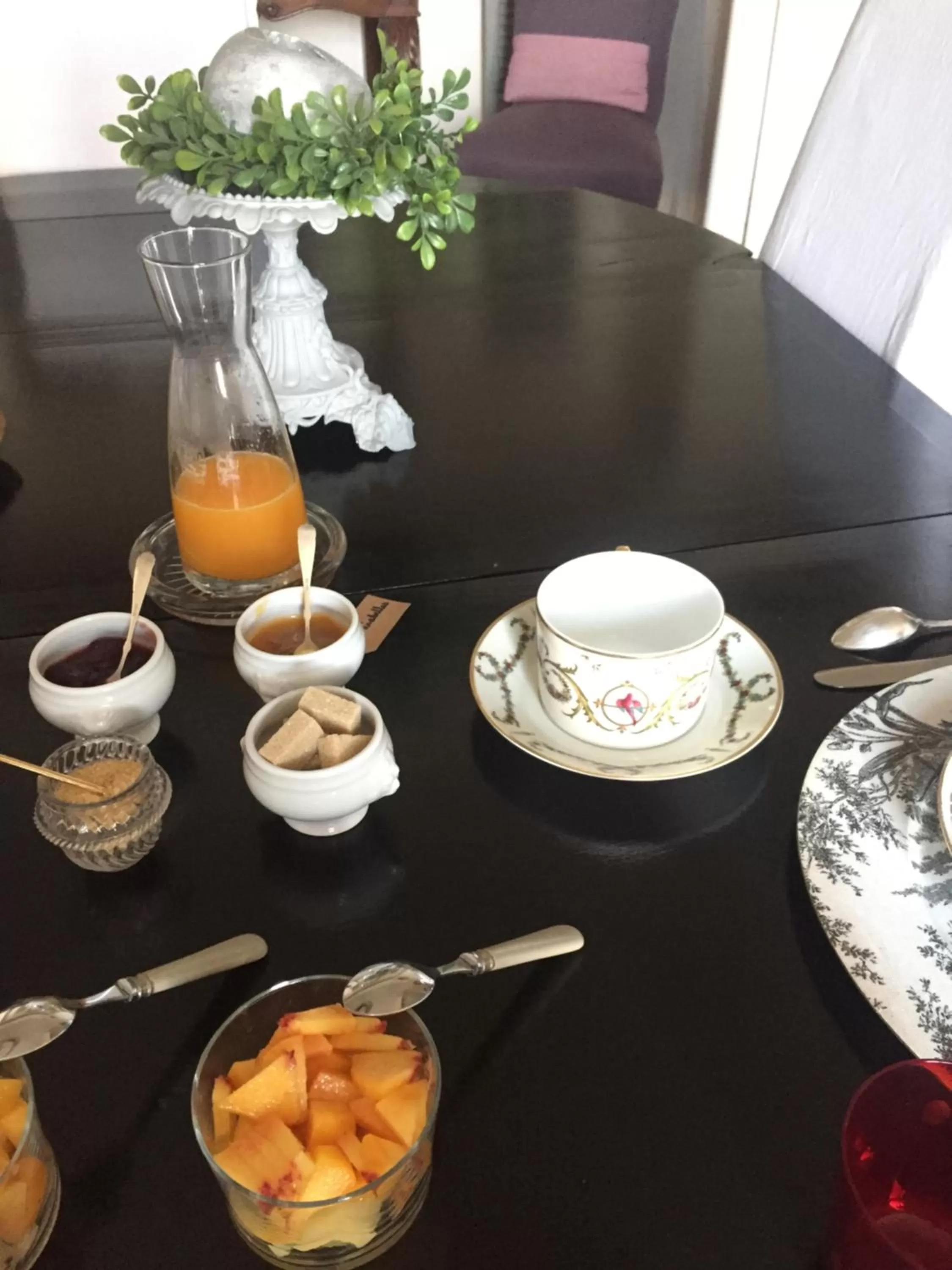 Coffee/tea facilities in Au 16 Place Saint Louis