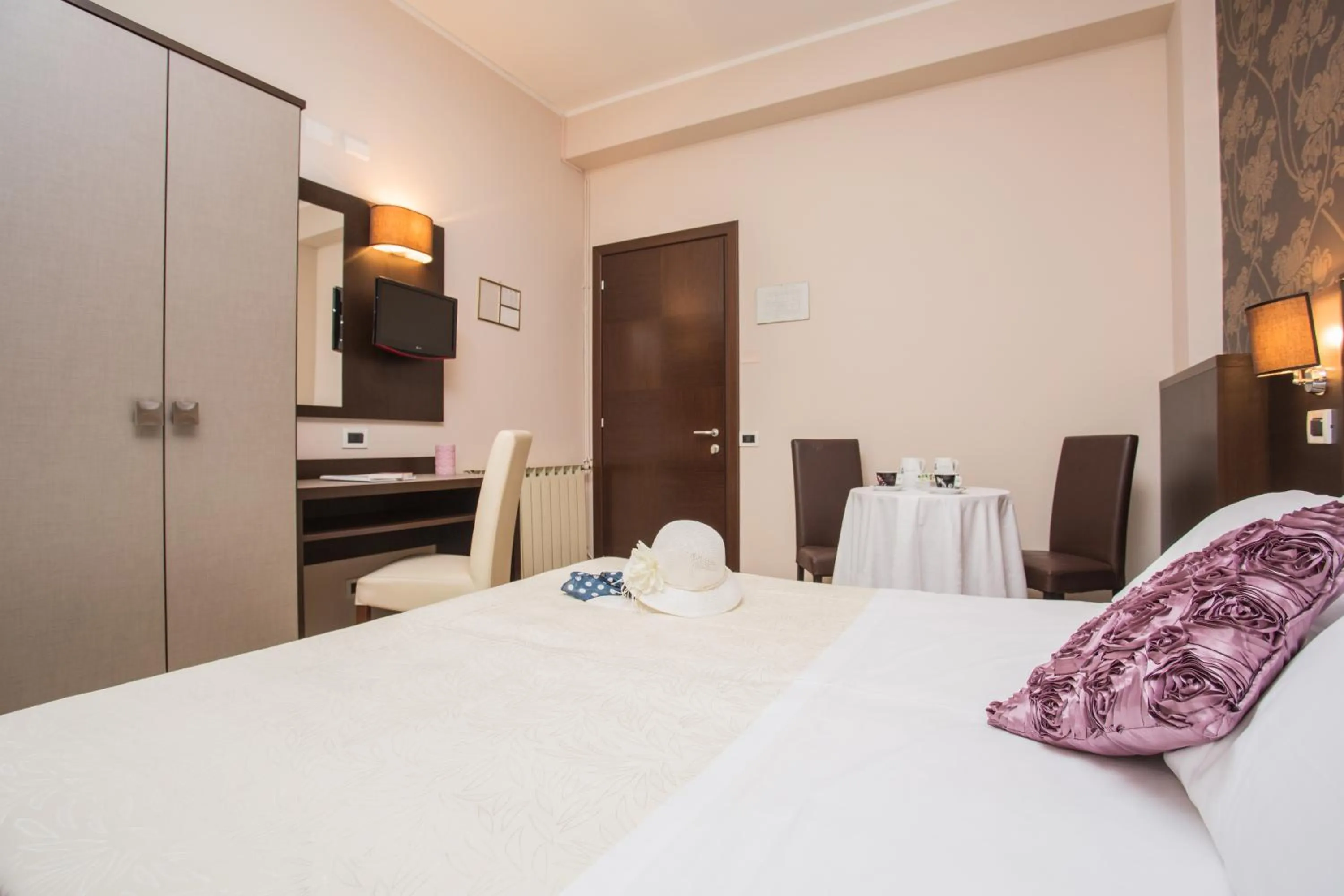 Double or Twin Room in Hotel Lalla & Villa Orly Beauty & Relax