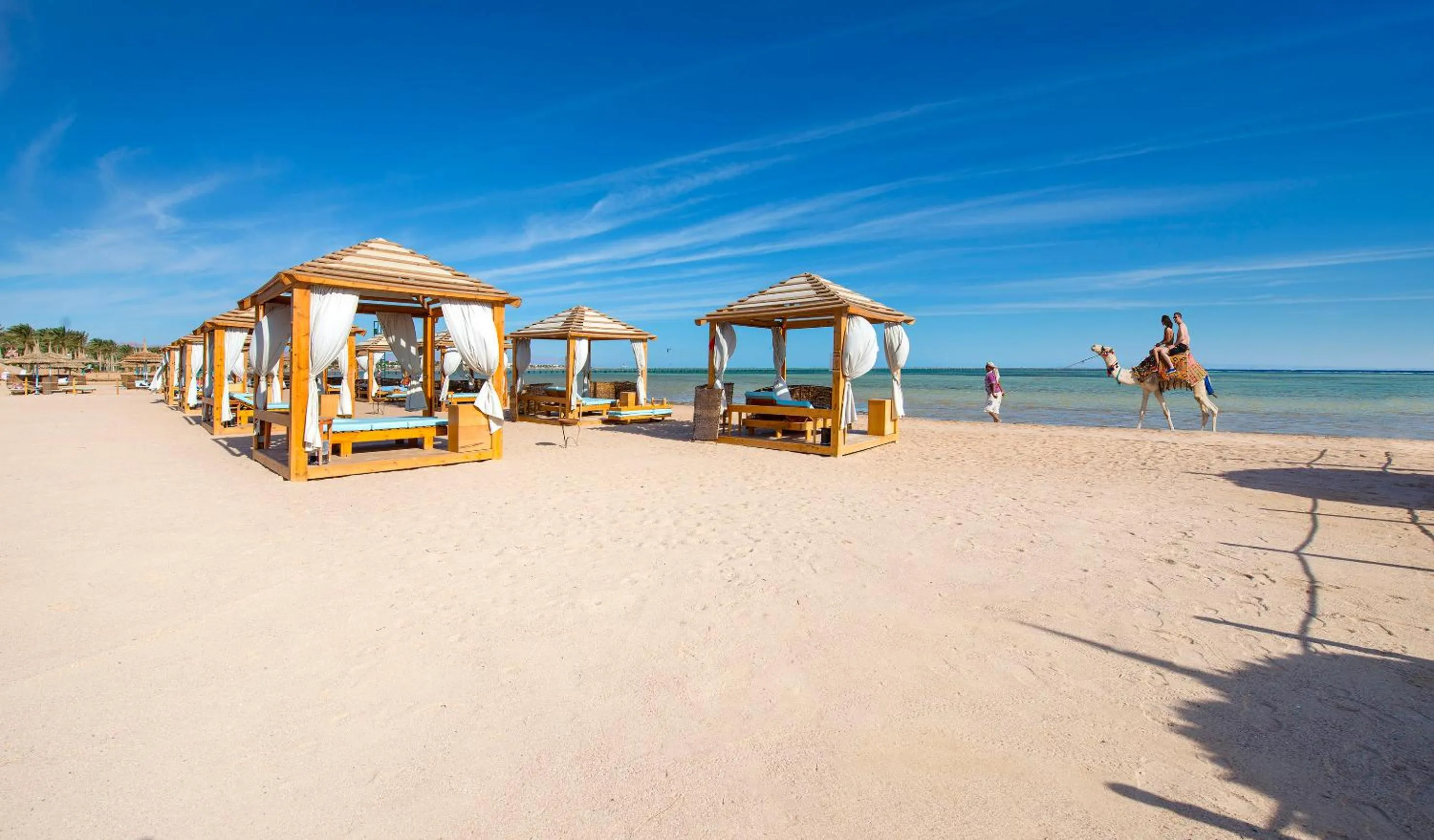 Beach in Amwaj Oyoun Resort