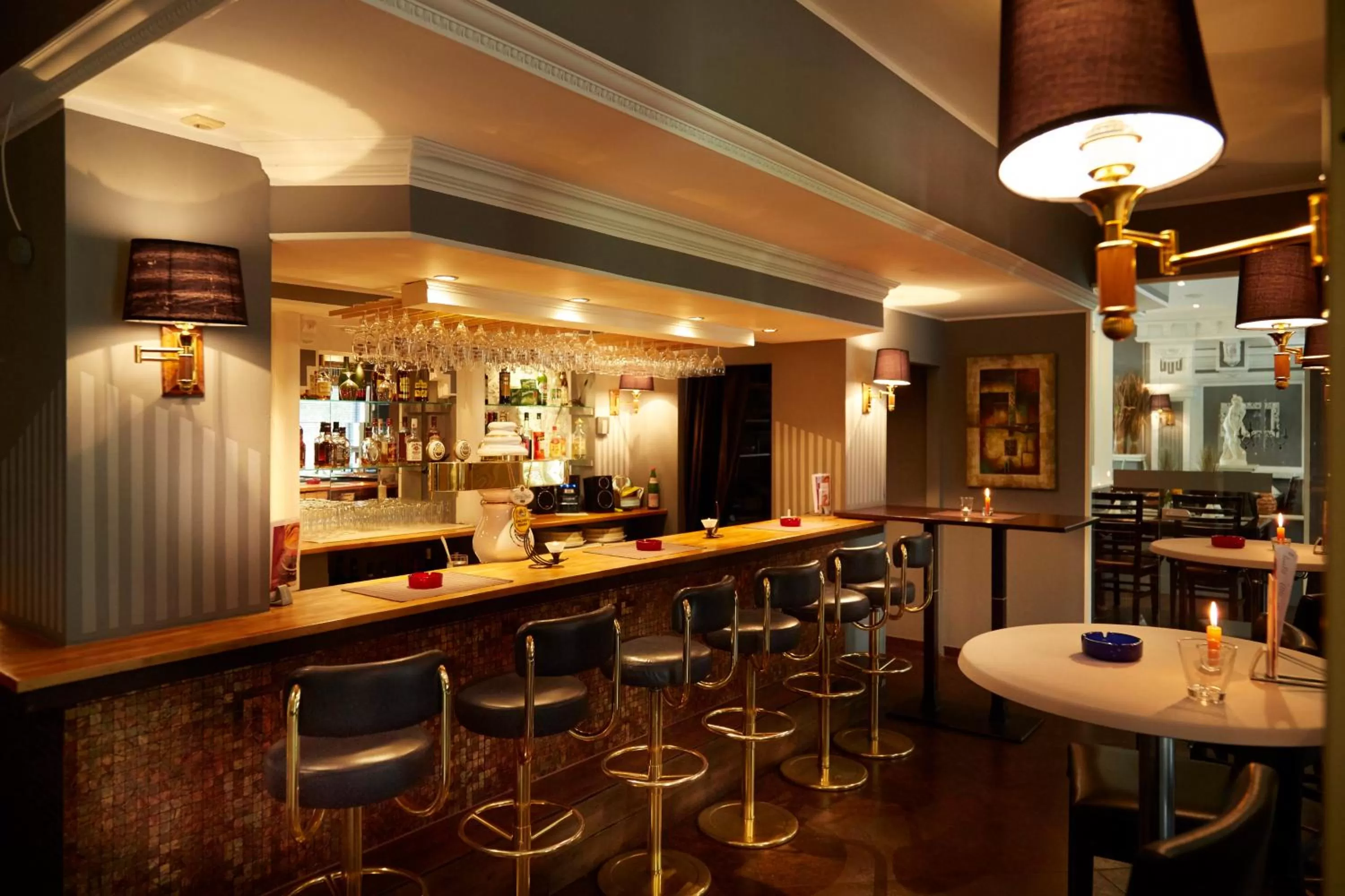 Lounge or bar in Hotel Plöner See by Tulip Inn