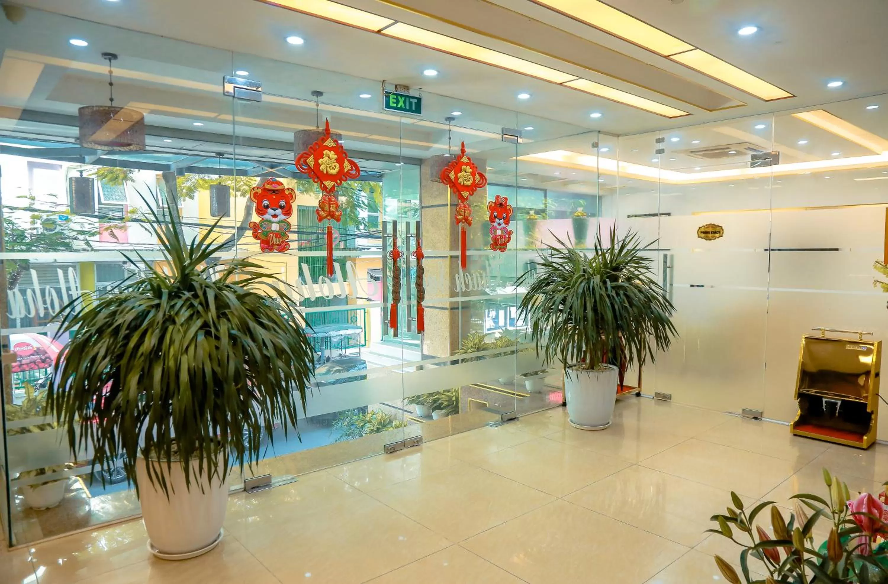 Lobby or reception in Aloha Hotel