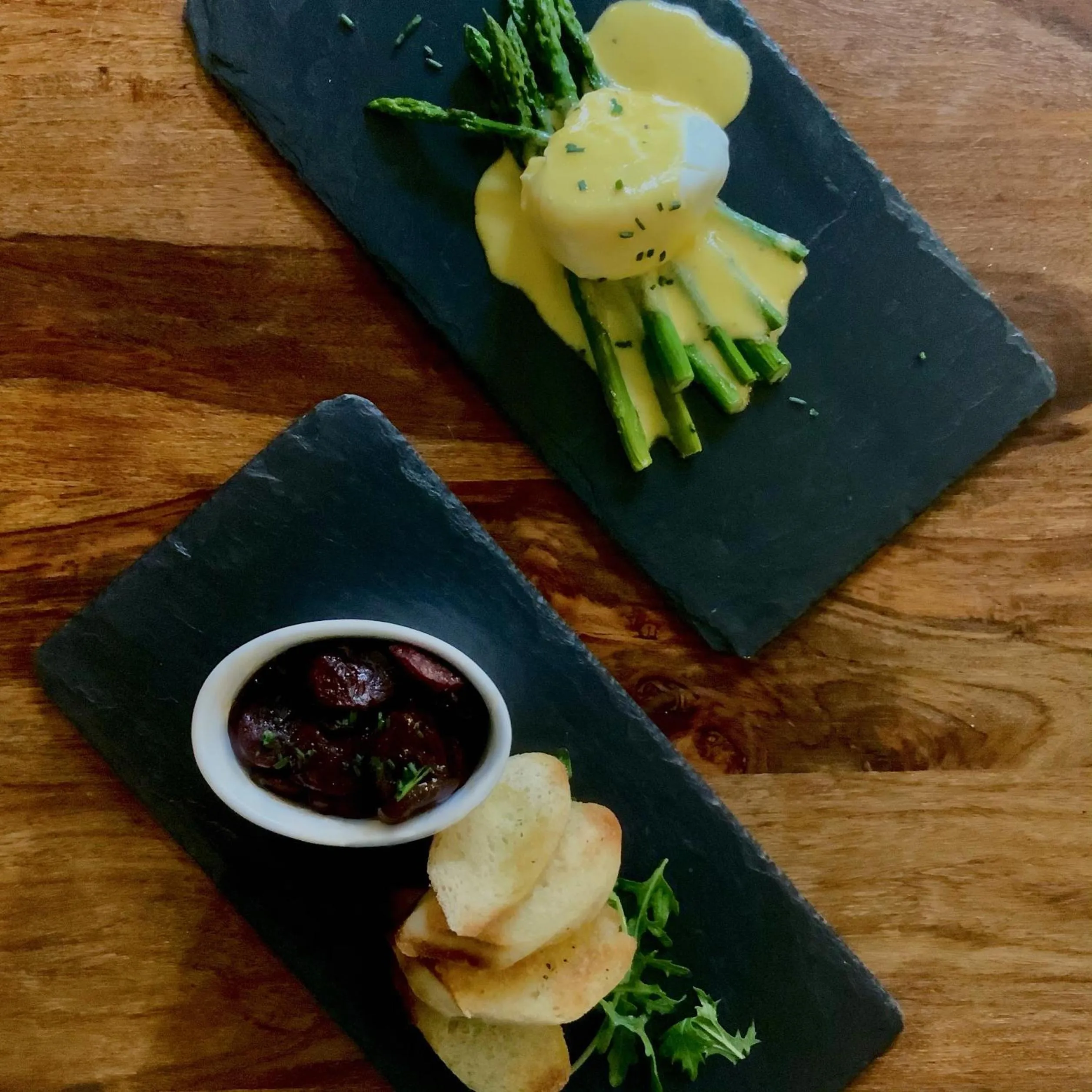 Food and drinks in Tottington Manor Hotel